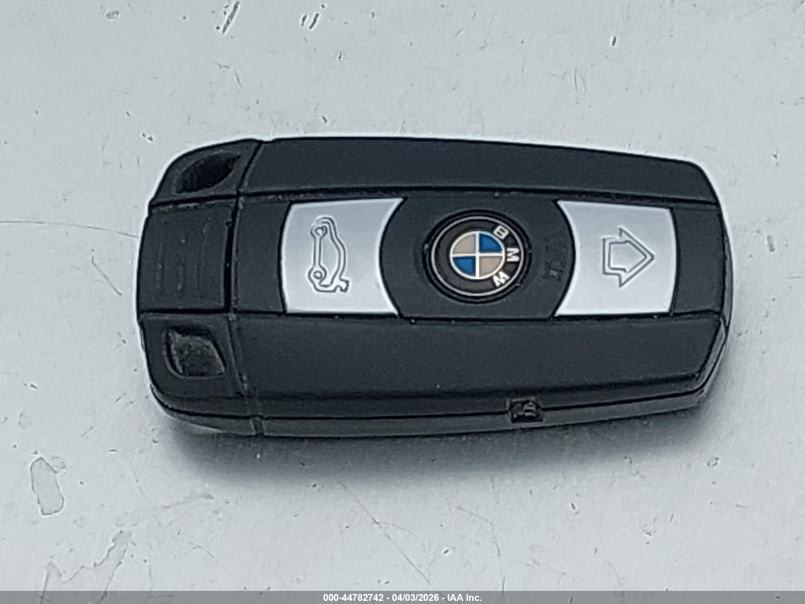 BMW 328I image 11