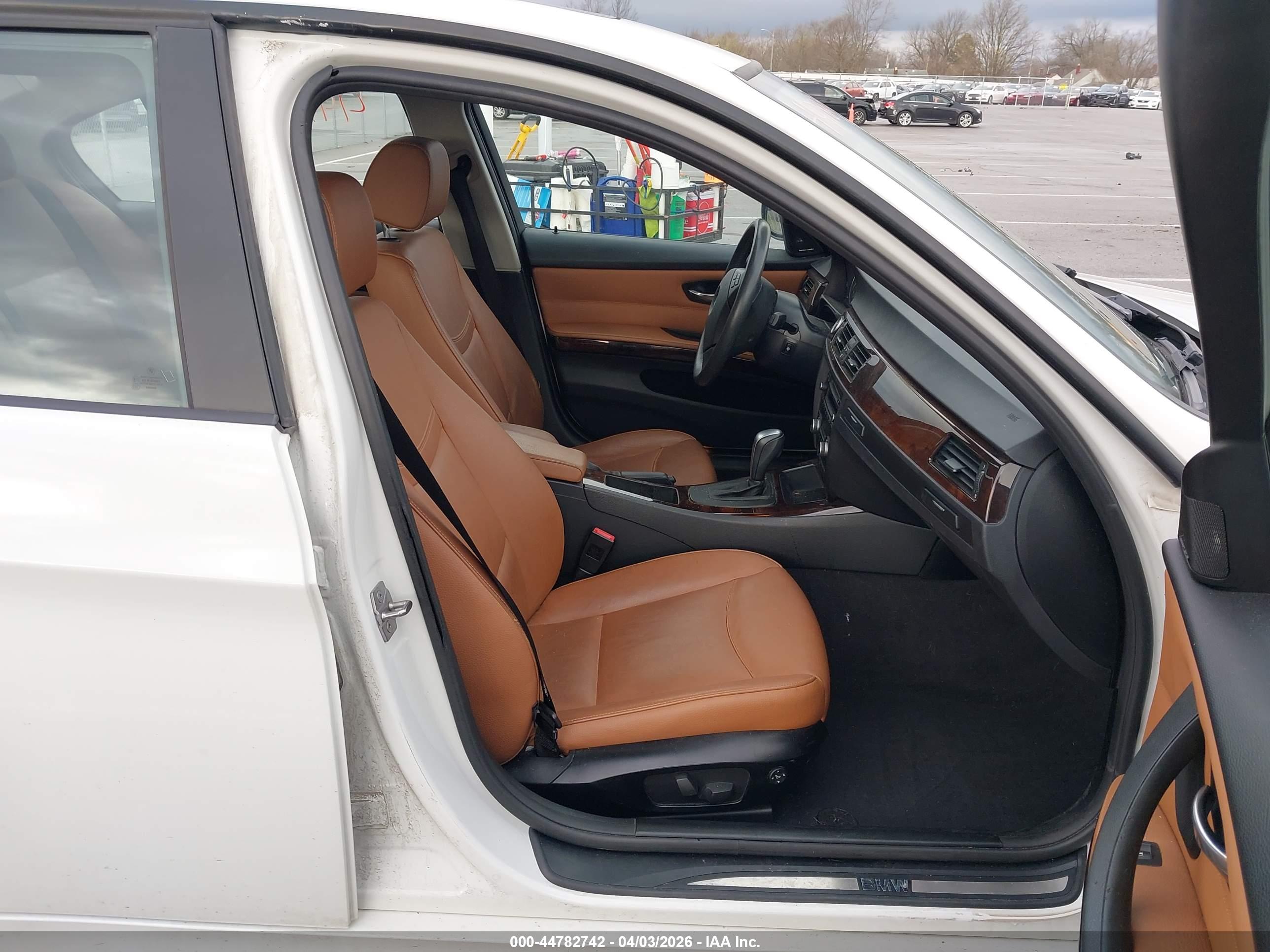 BMW 328I image 5