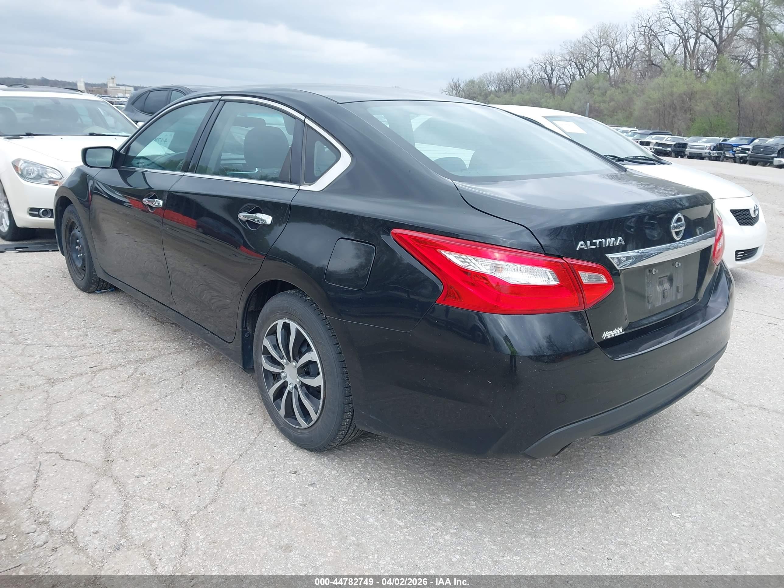 NISSAN ALTIMA image 3