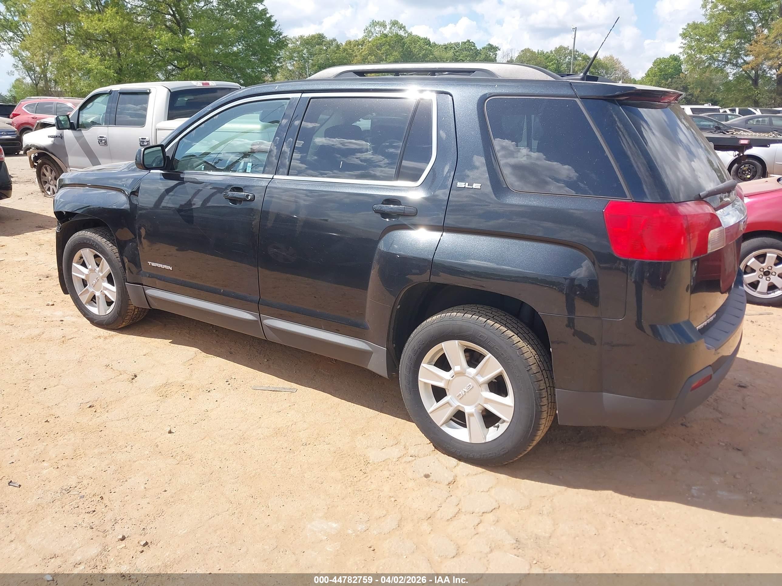 GMC TERRAIN image 3