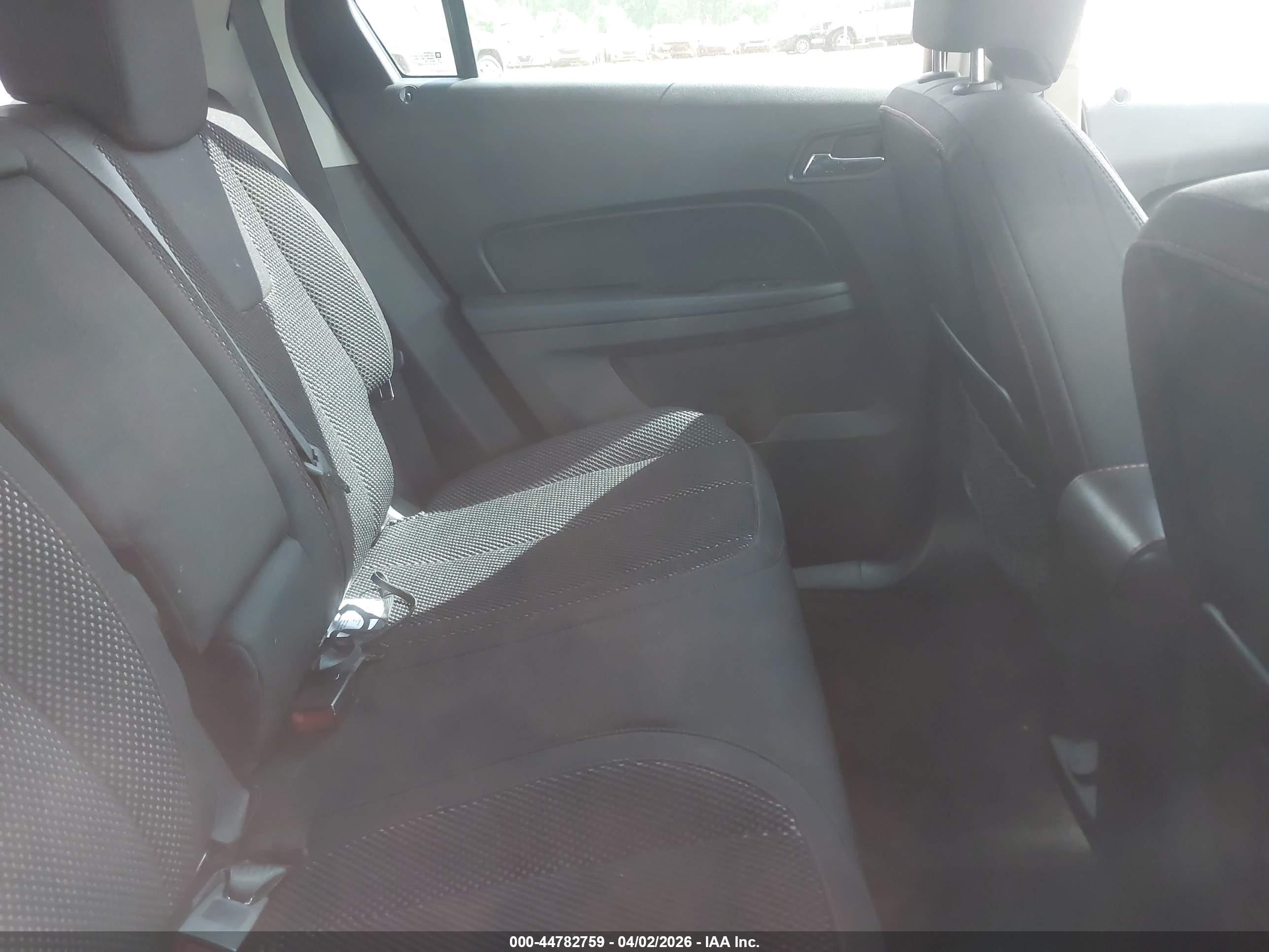 GMC TERRAIN image 8