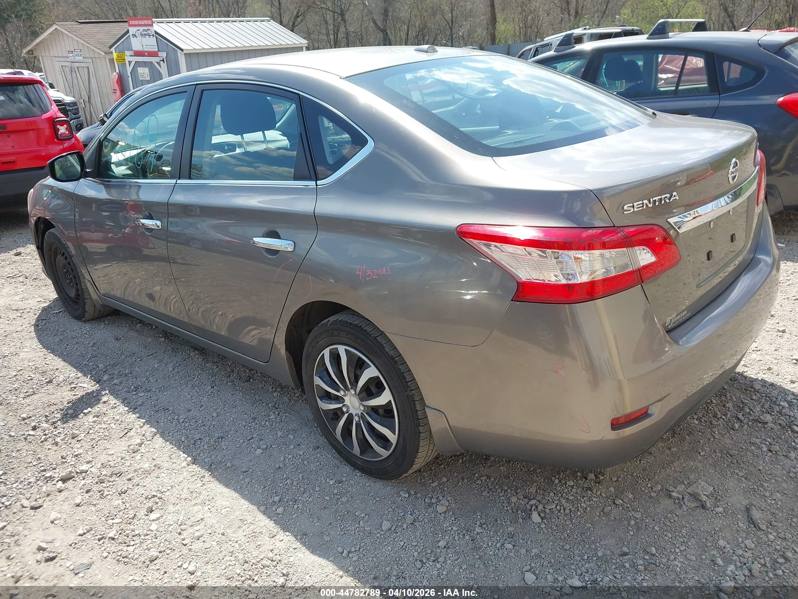 NISSAN SENTRA image 3