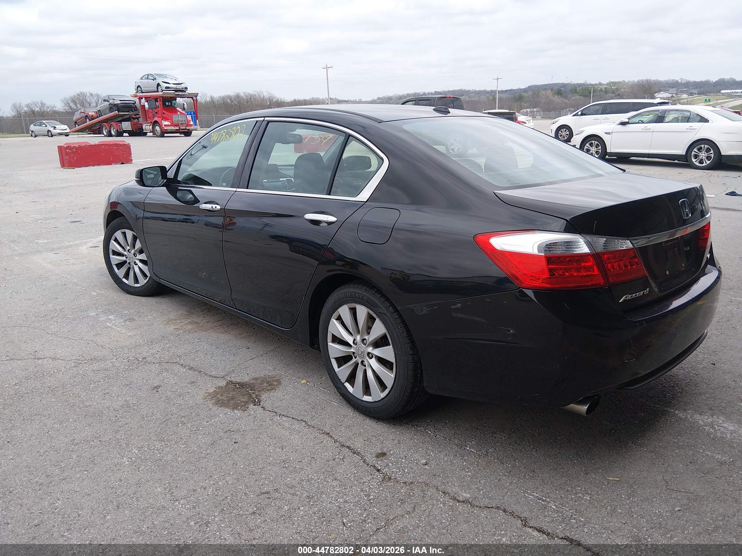 HONDA ACCORD image 3