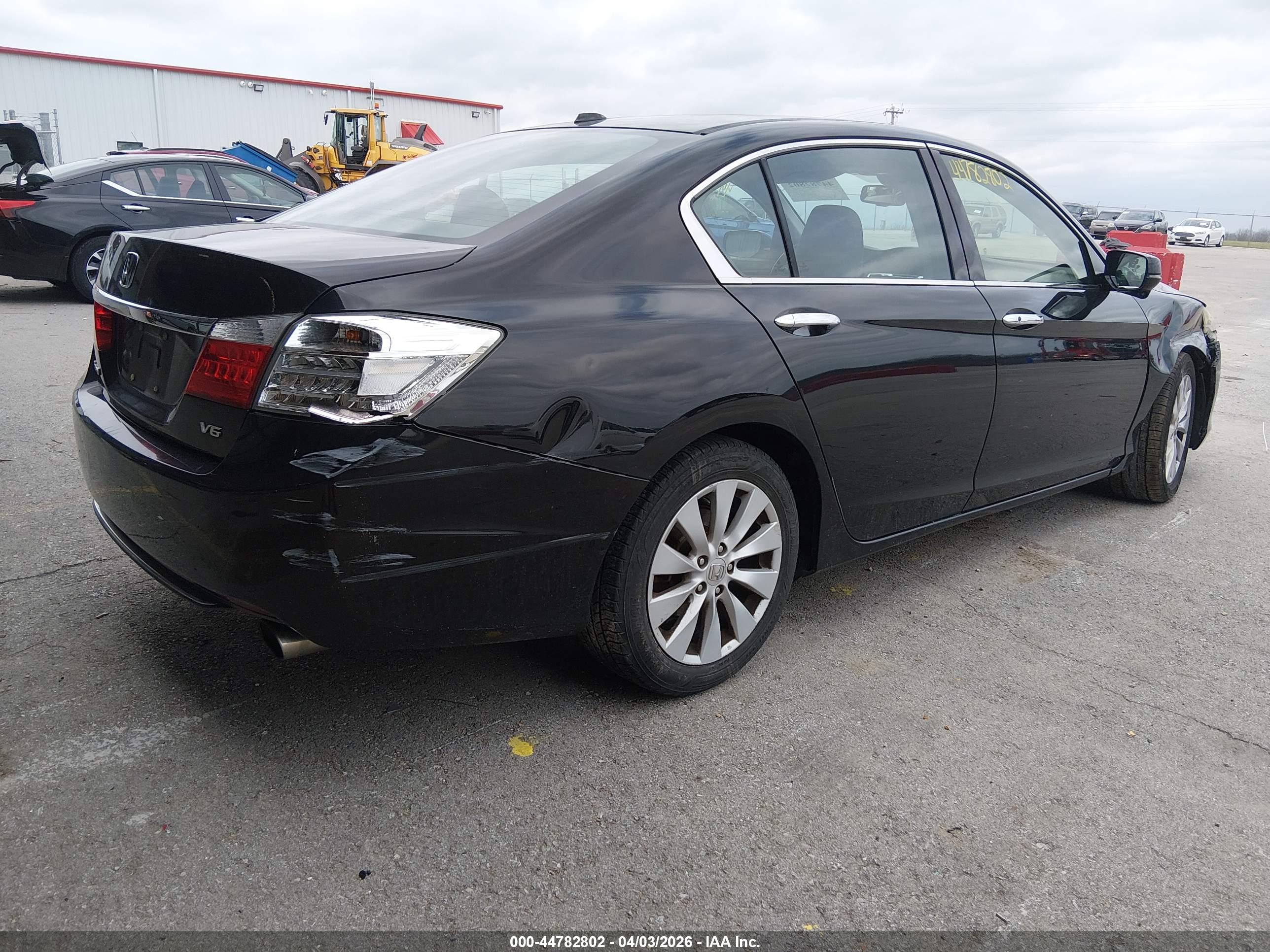 HONDA ACCORD image 4