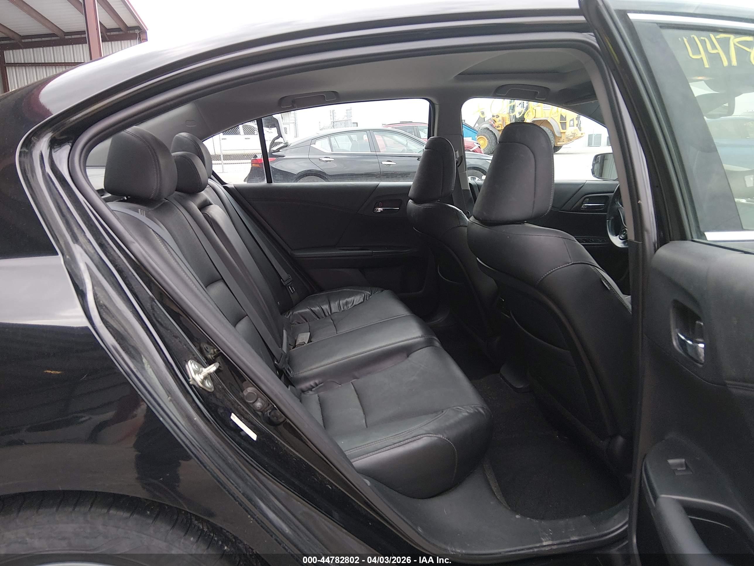 HONDA ACCORD image 8