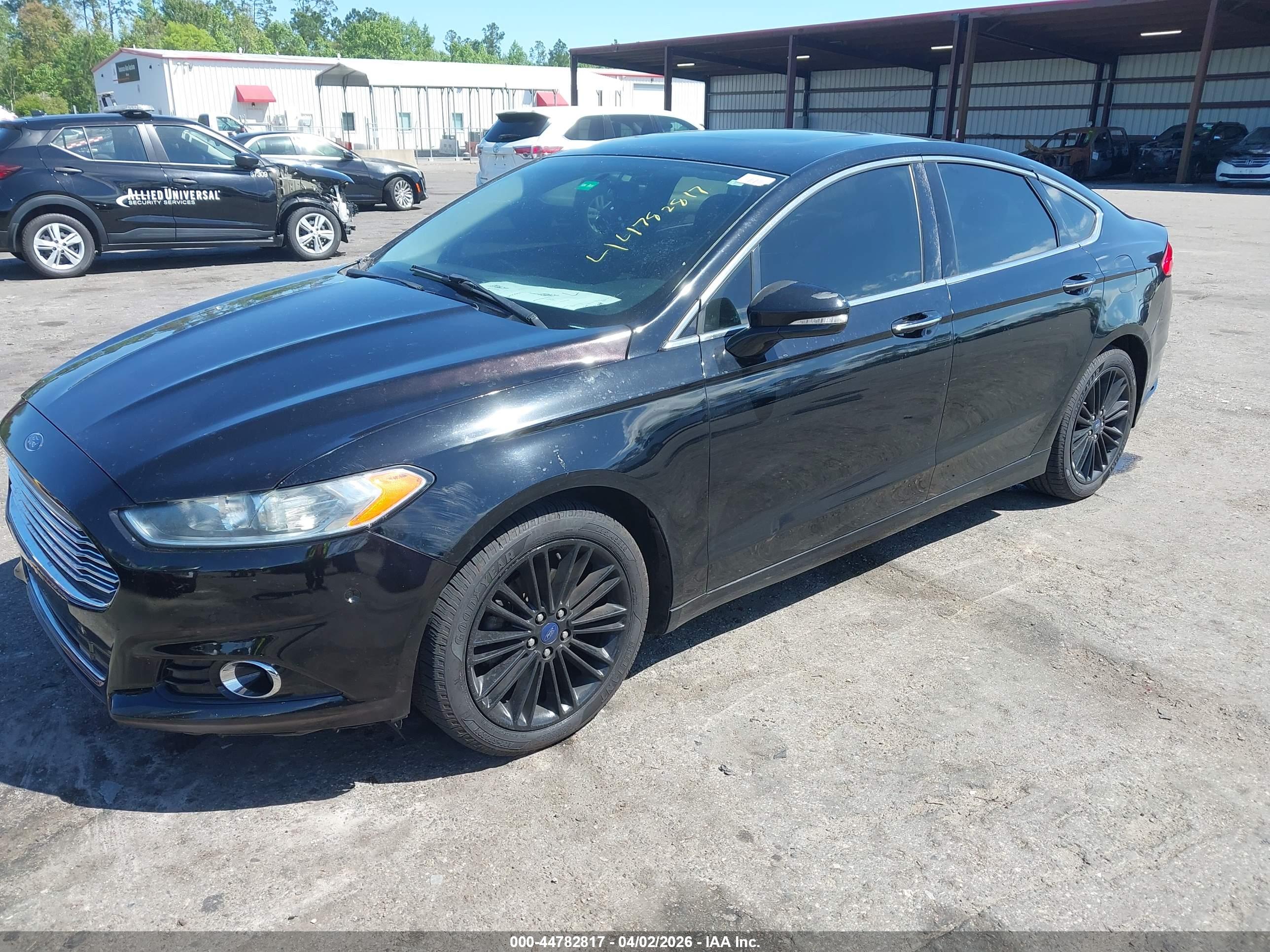 FORD FUSION image 2