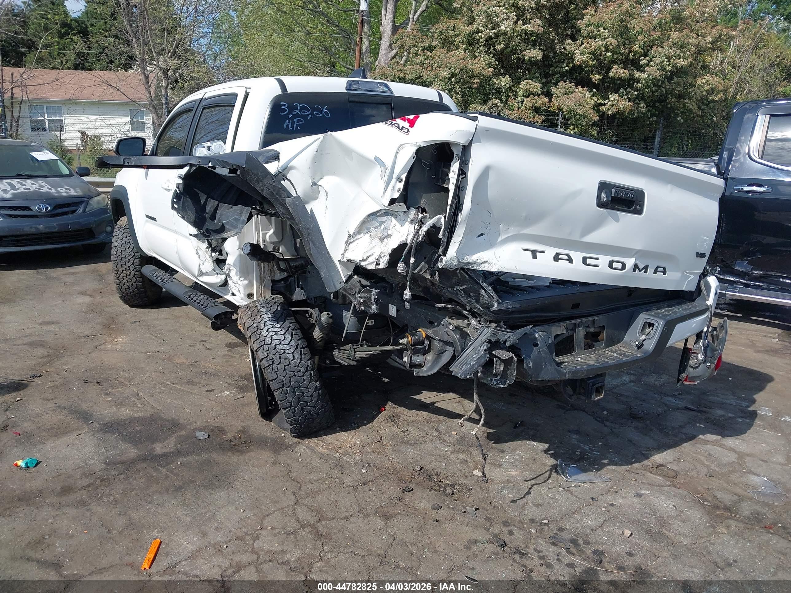 TOYOTA TACOMA image 3