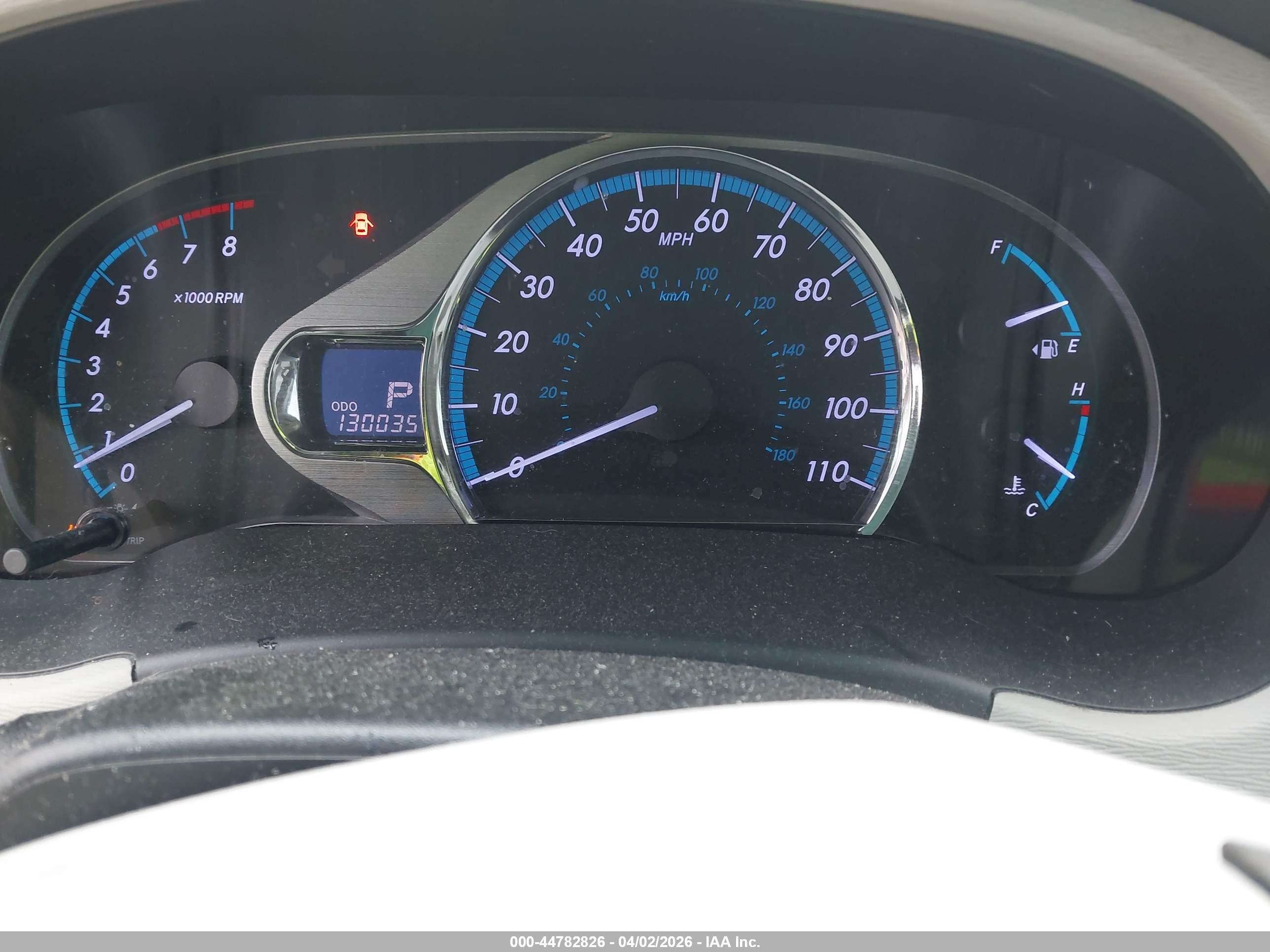 TOYOTA SIENNA image 7