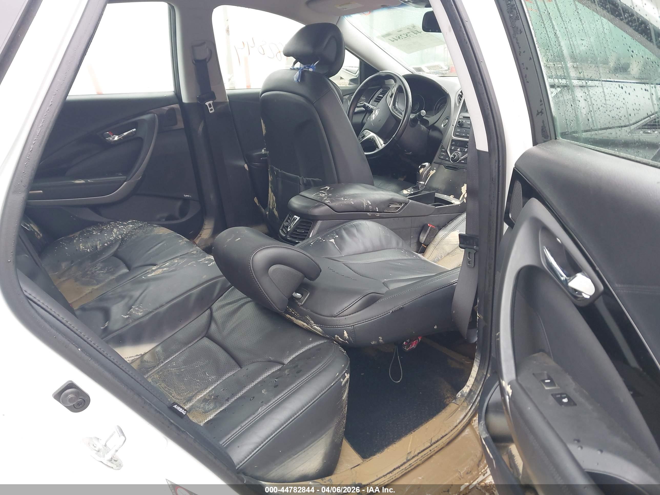 HYUNDAI AZERA image 8