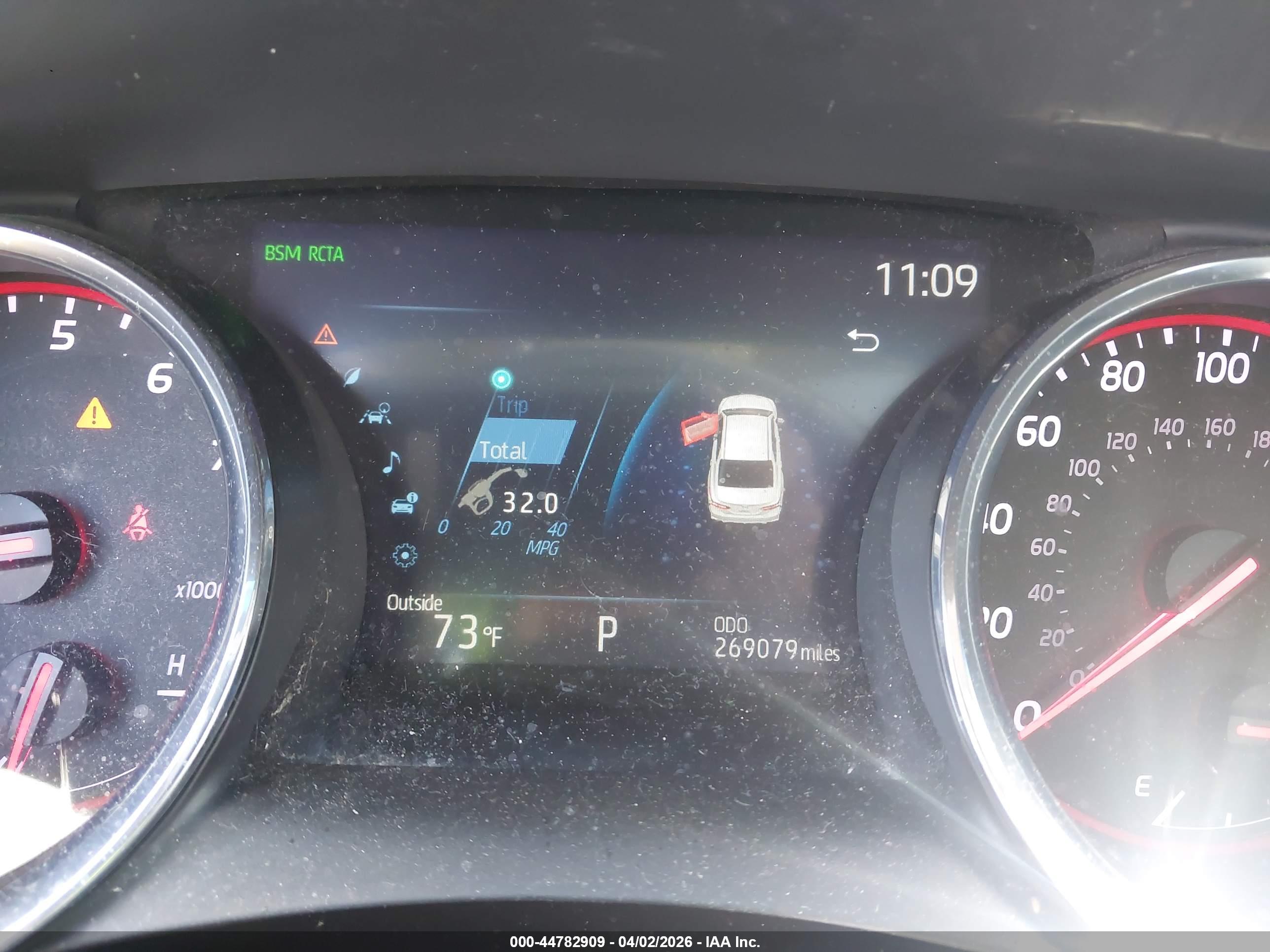 TOYOTA CAMRY image 7