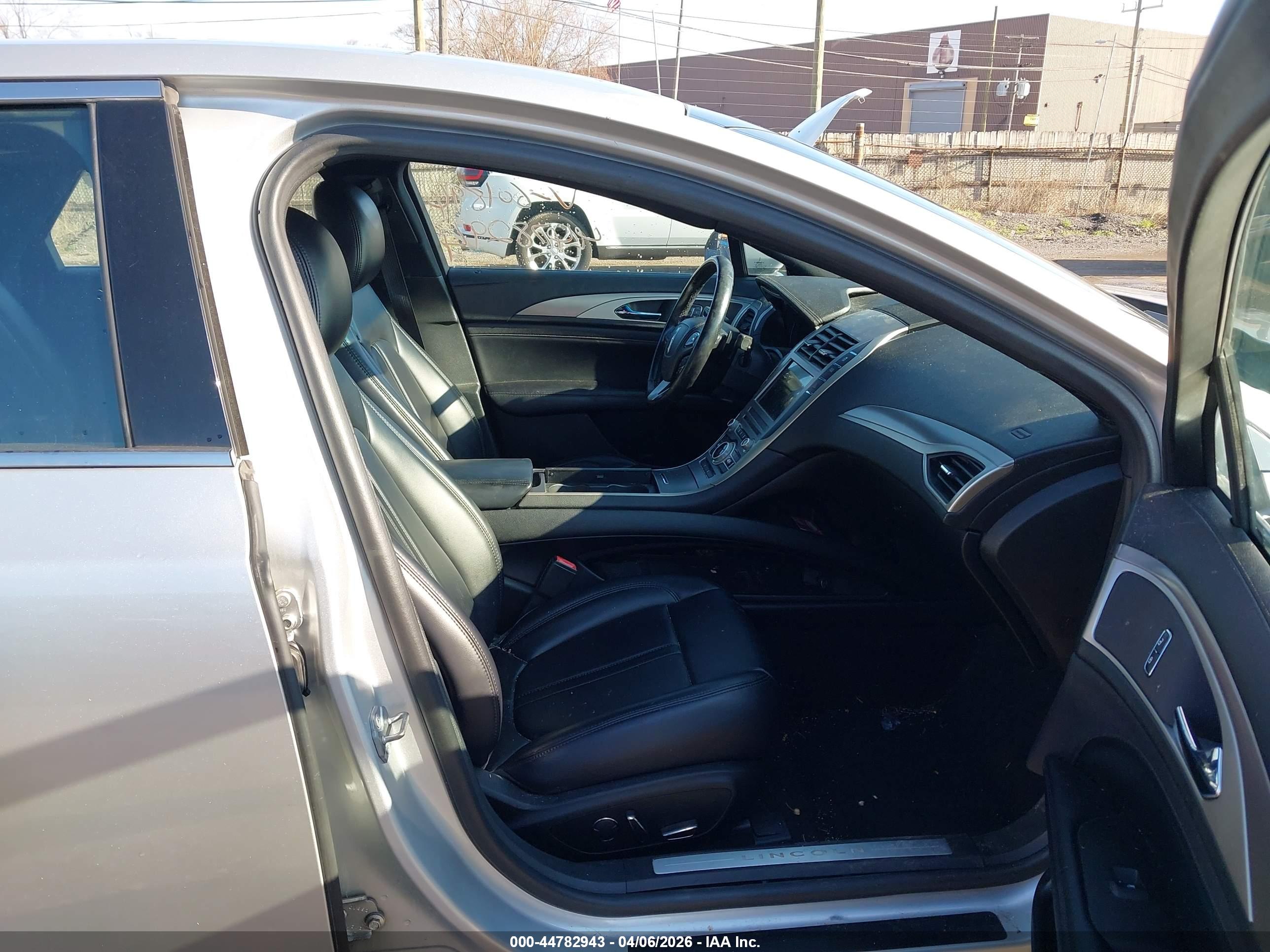 LINCOLN MKZ image 5