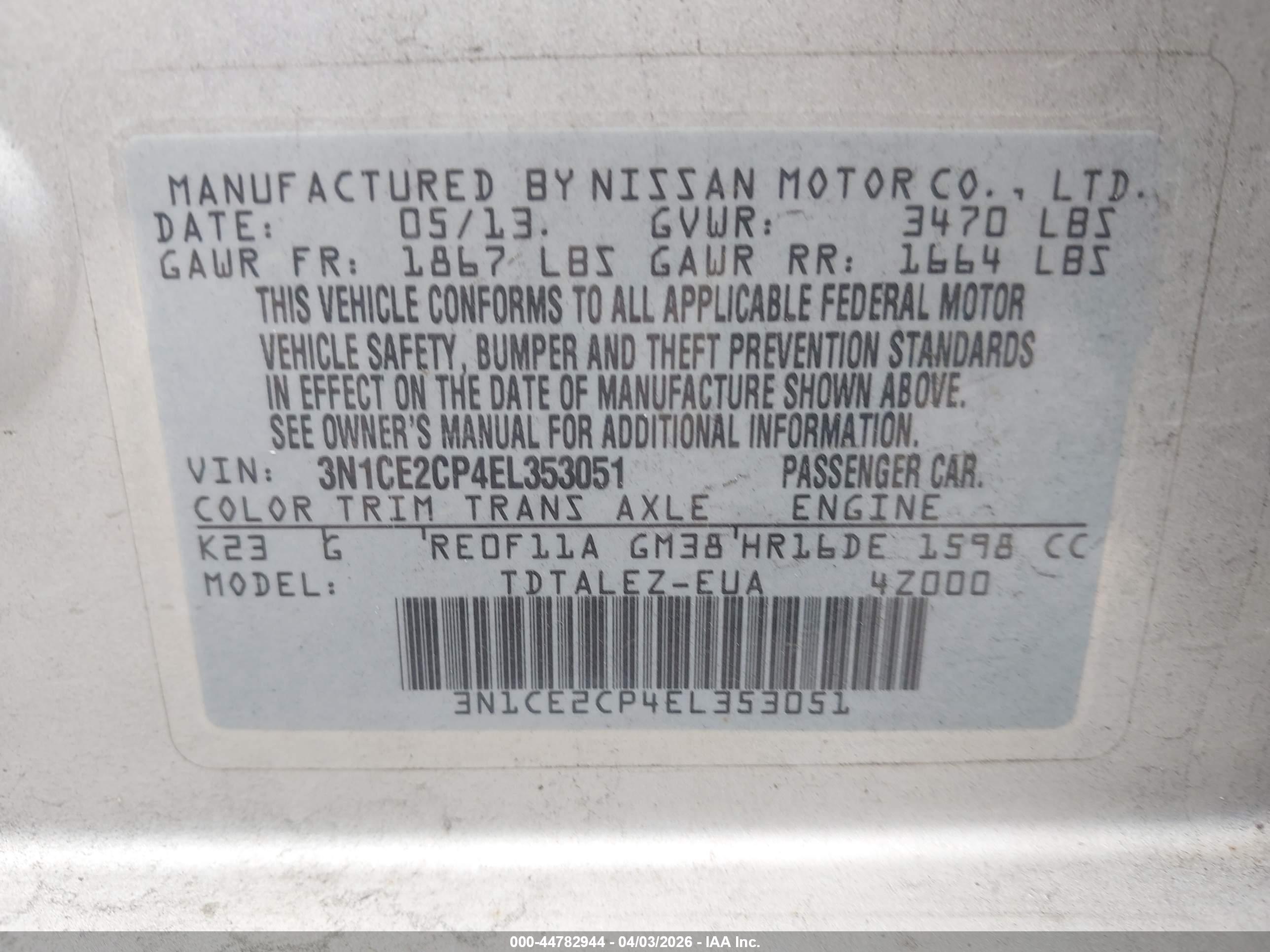 NISSAN VERSA image 9