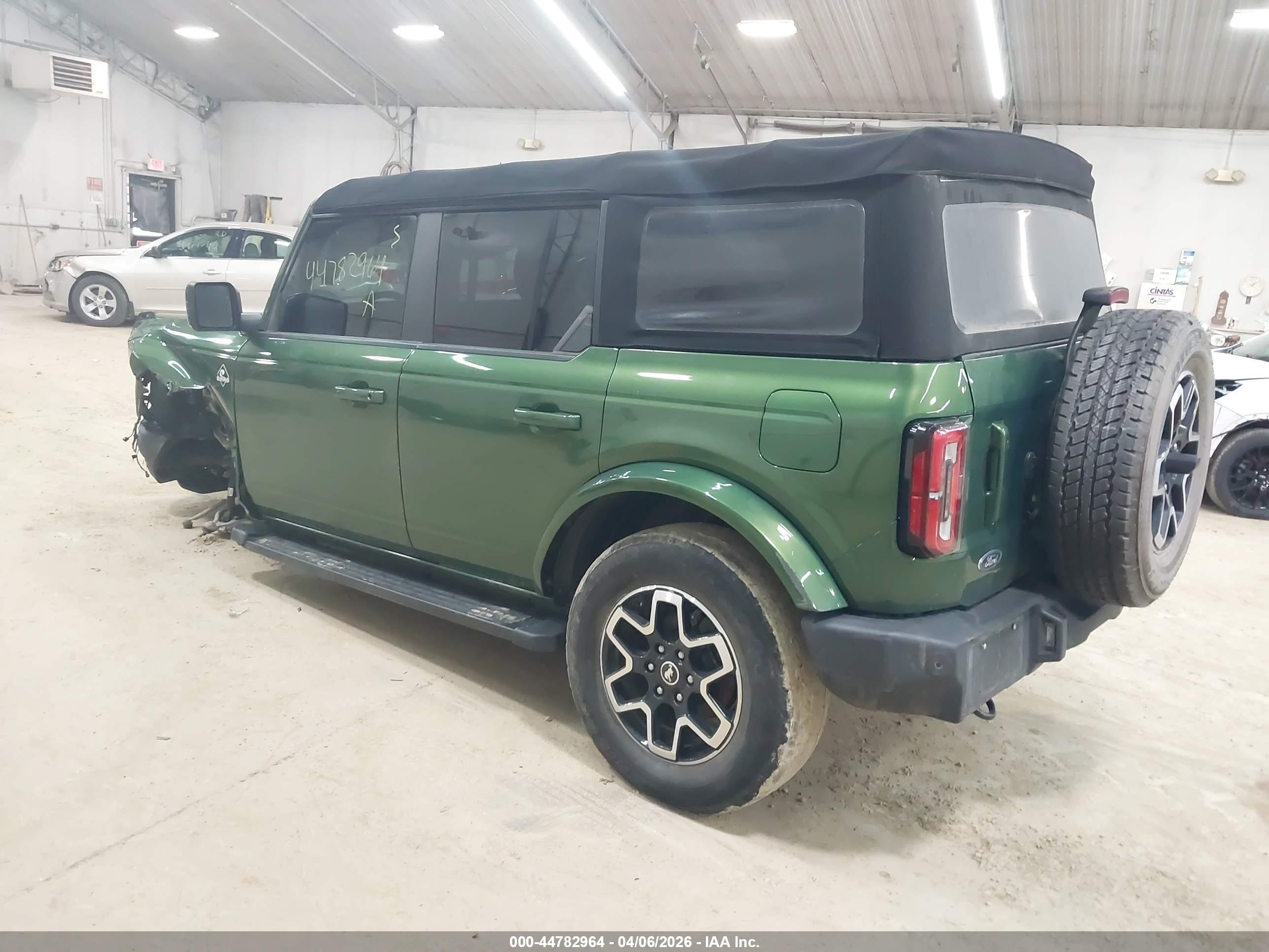 FORD BRONCO image 3