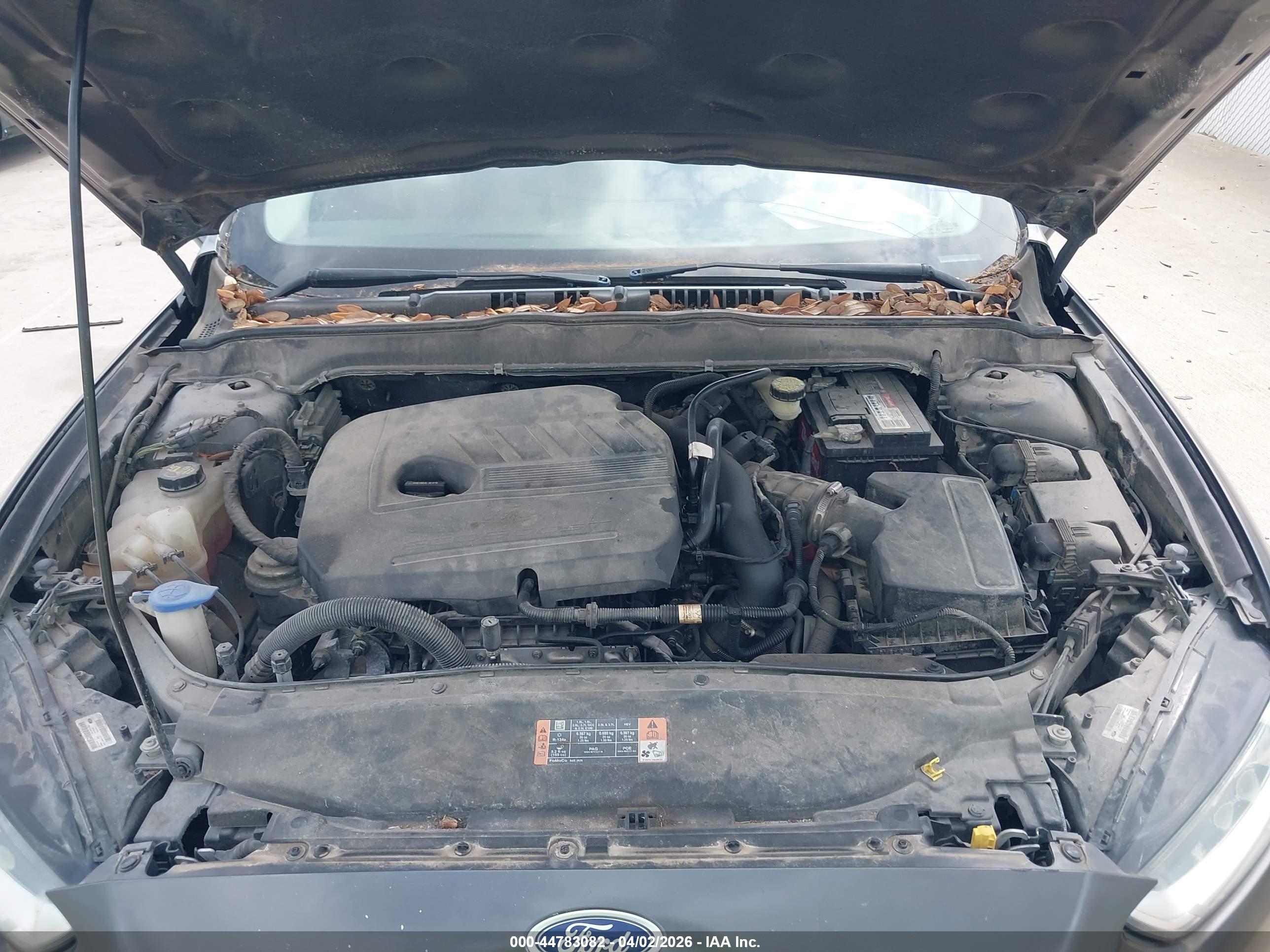 FORD FUSION image 10
