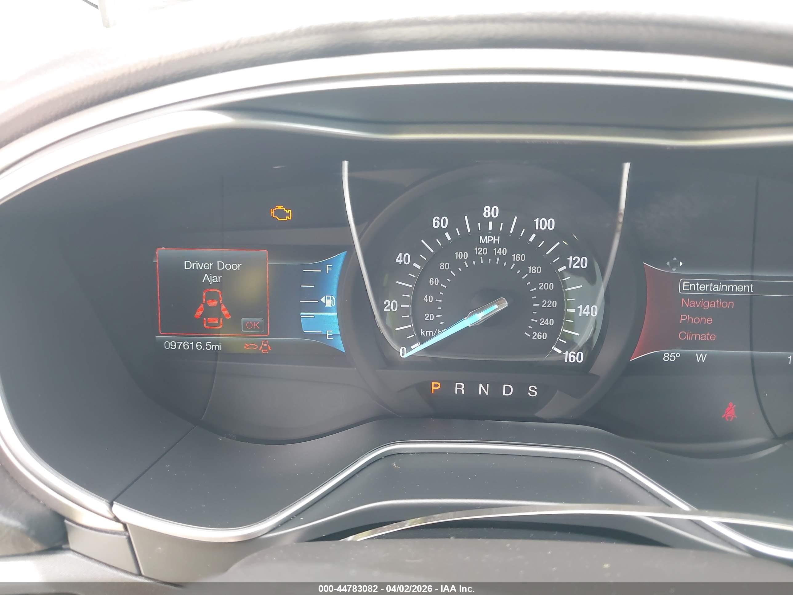 FORD FUSION image 7