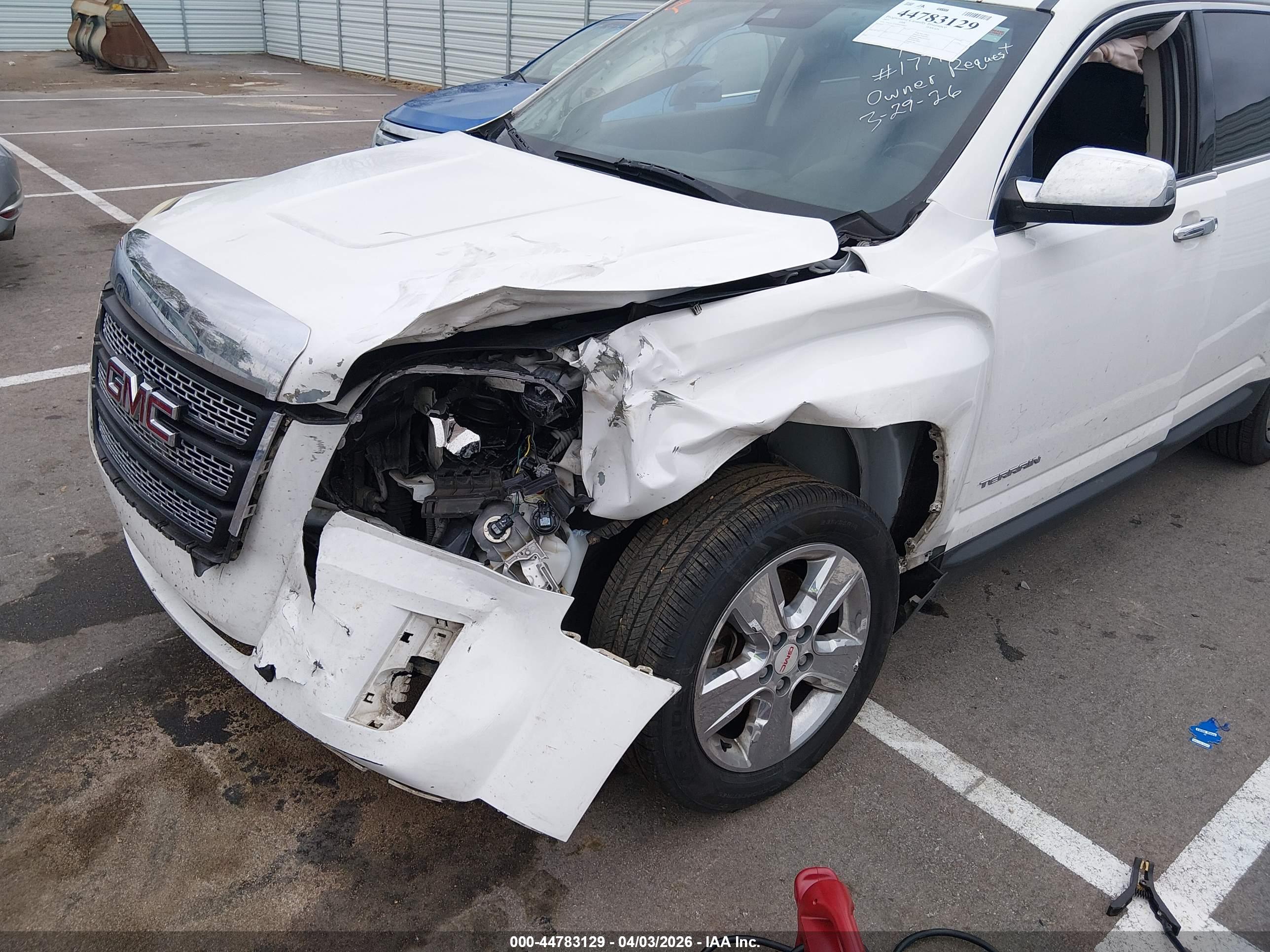 GMC TERRAIN image 6