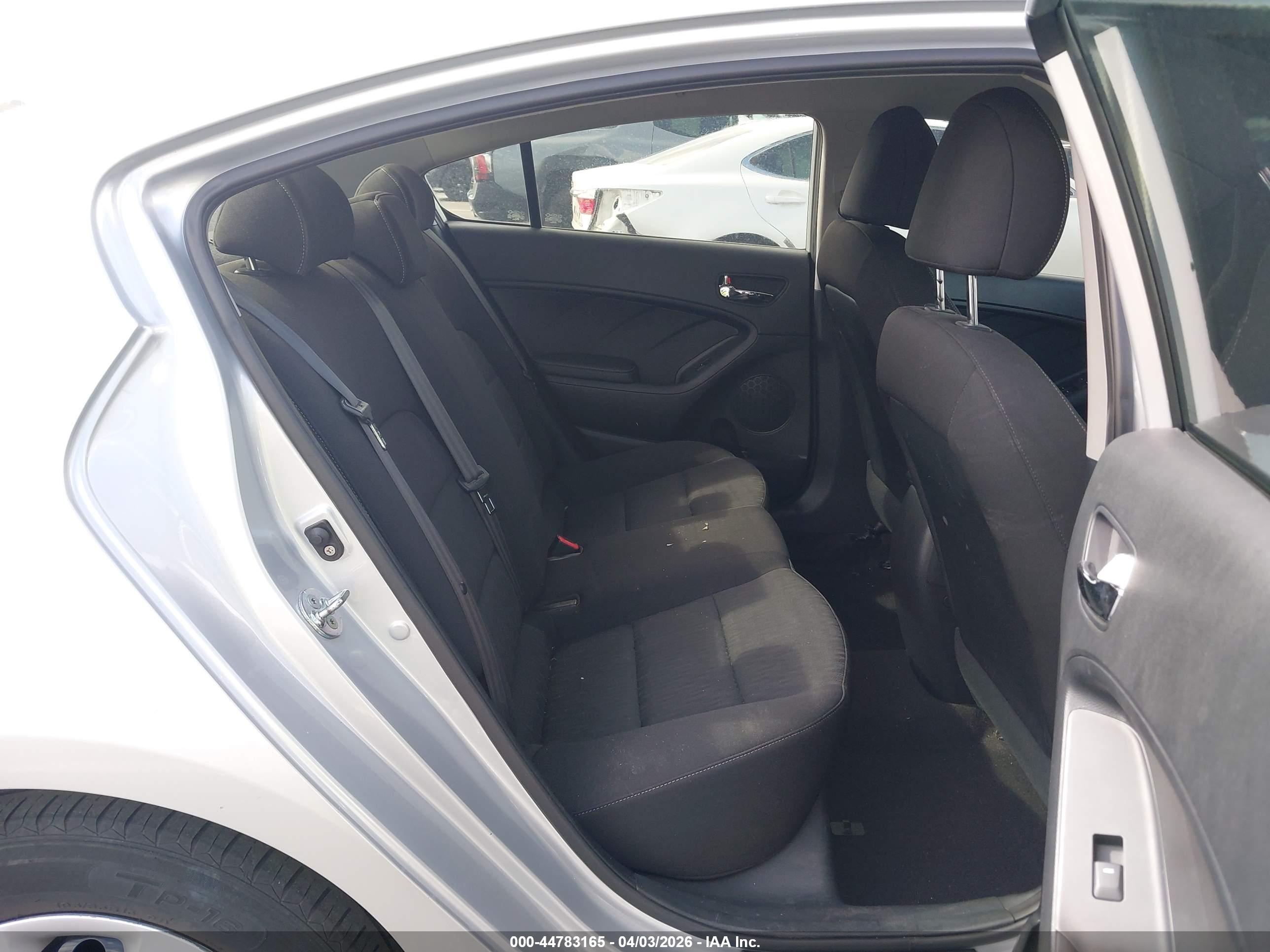 KIA FORTE image 8