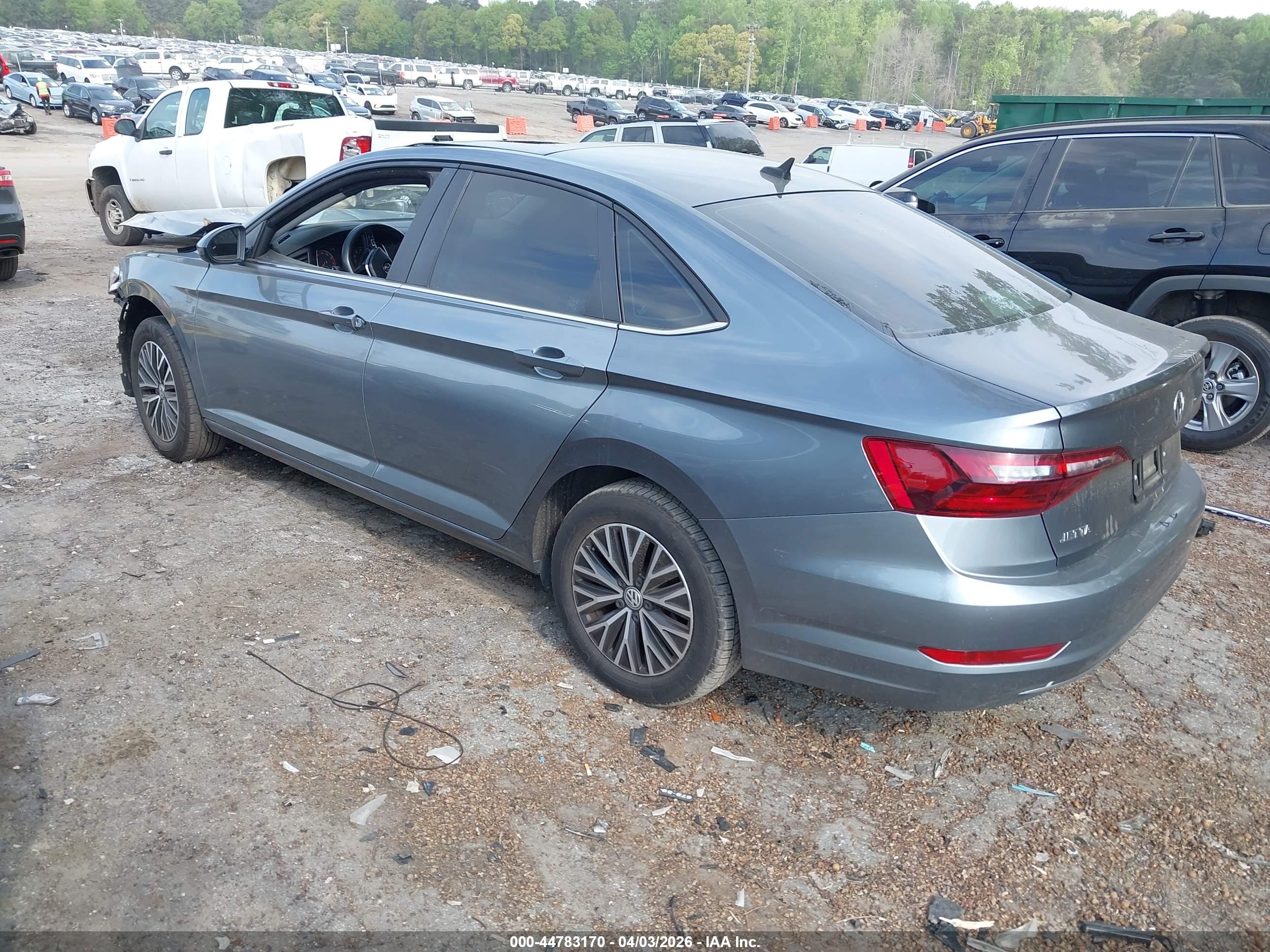 VOLKSWAGEN JETTA image 3