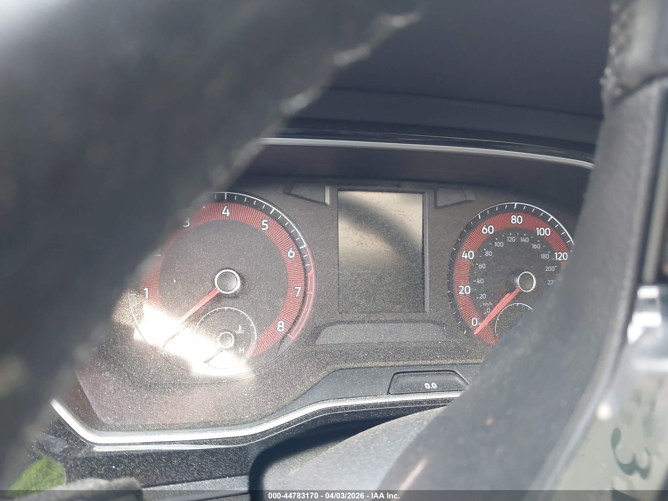 VOLKSWAGEN JETTA image 7