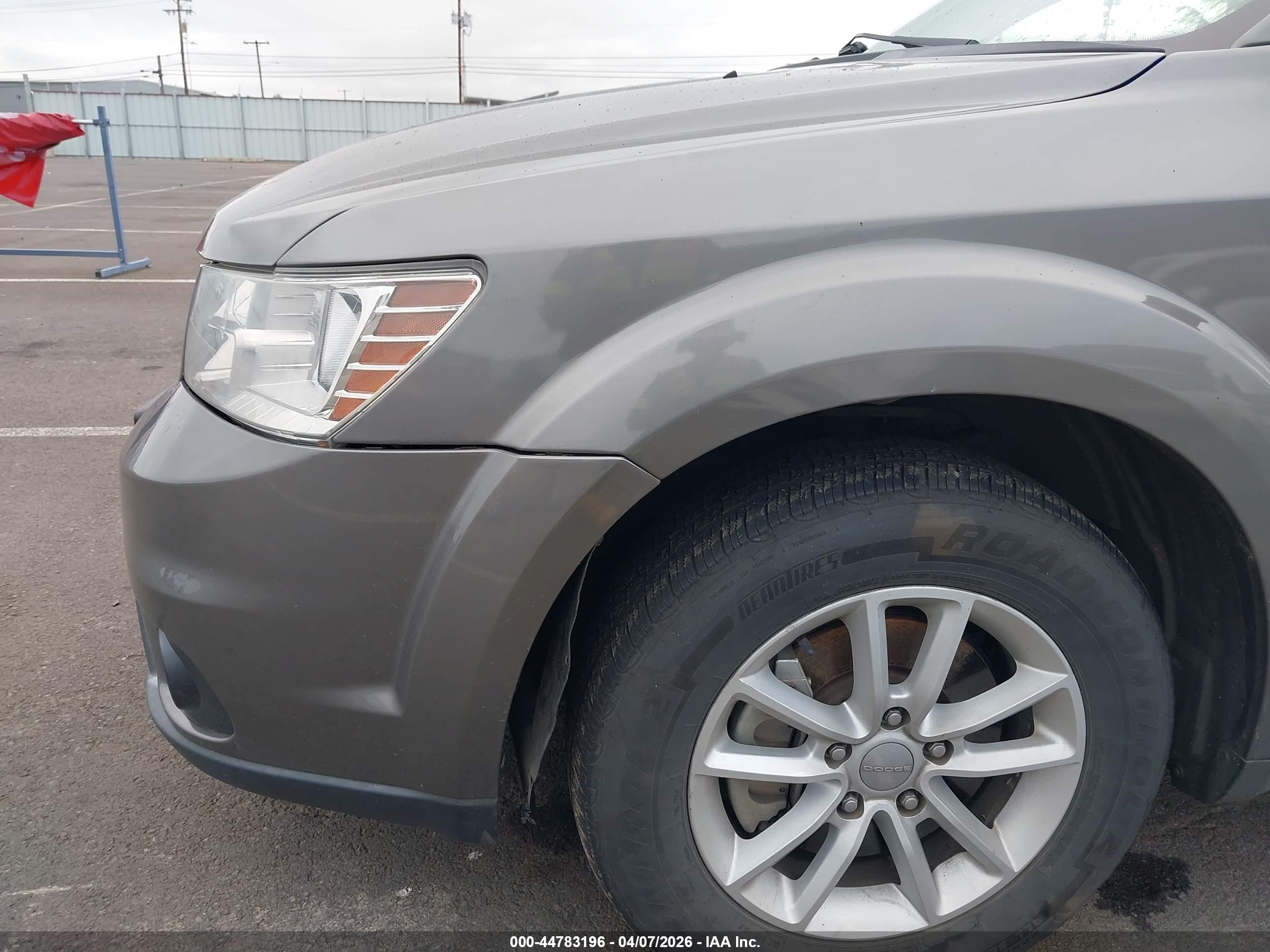 DODGE JOURNEY image 6