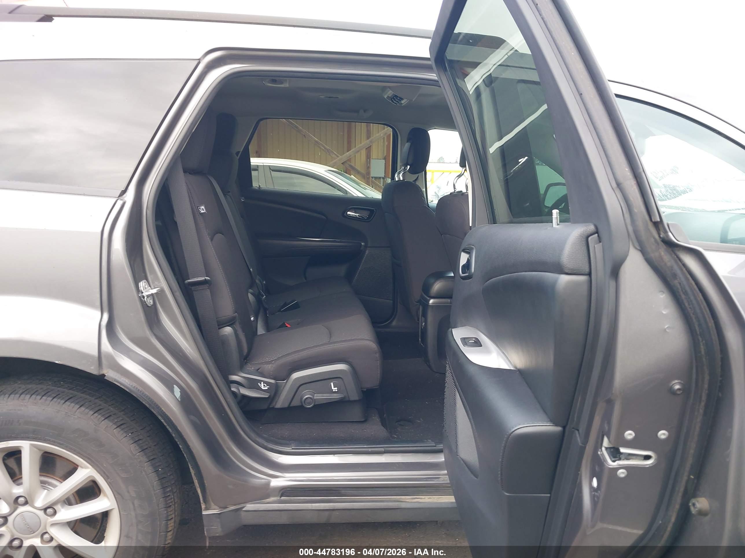 DODGE JOURNEY image 8