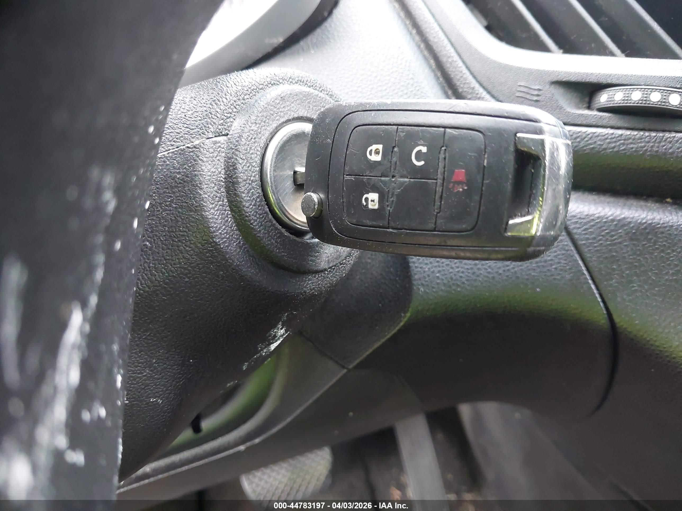 CHEVROLET EQUINOX image 11