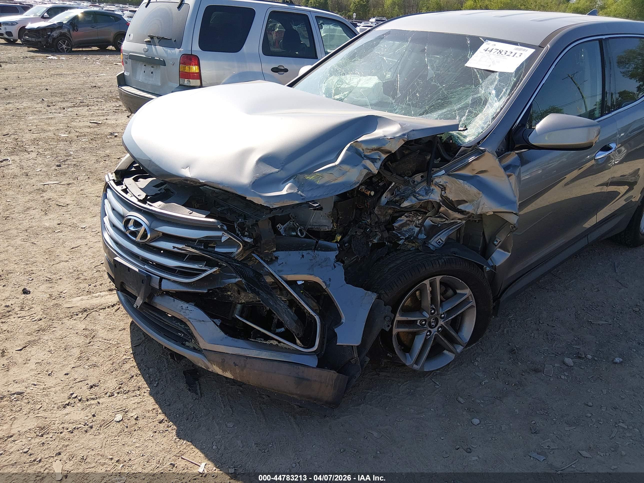 HYUNDAI SANTA image 6