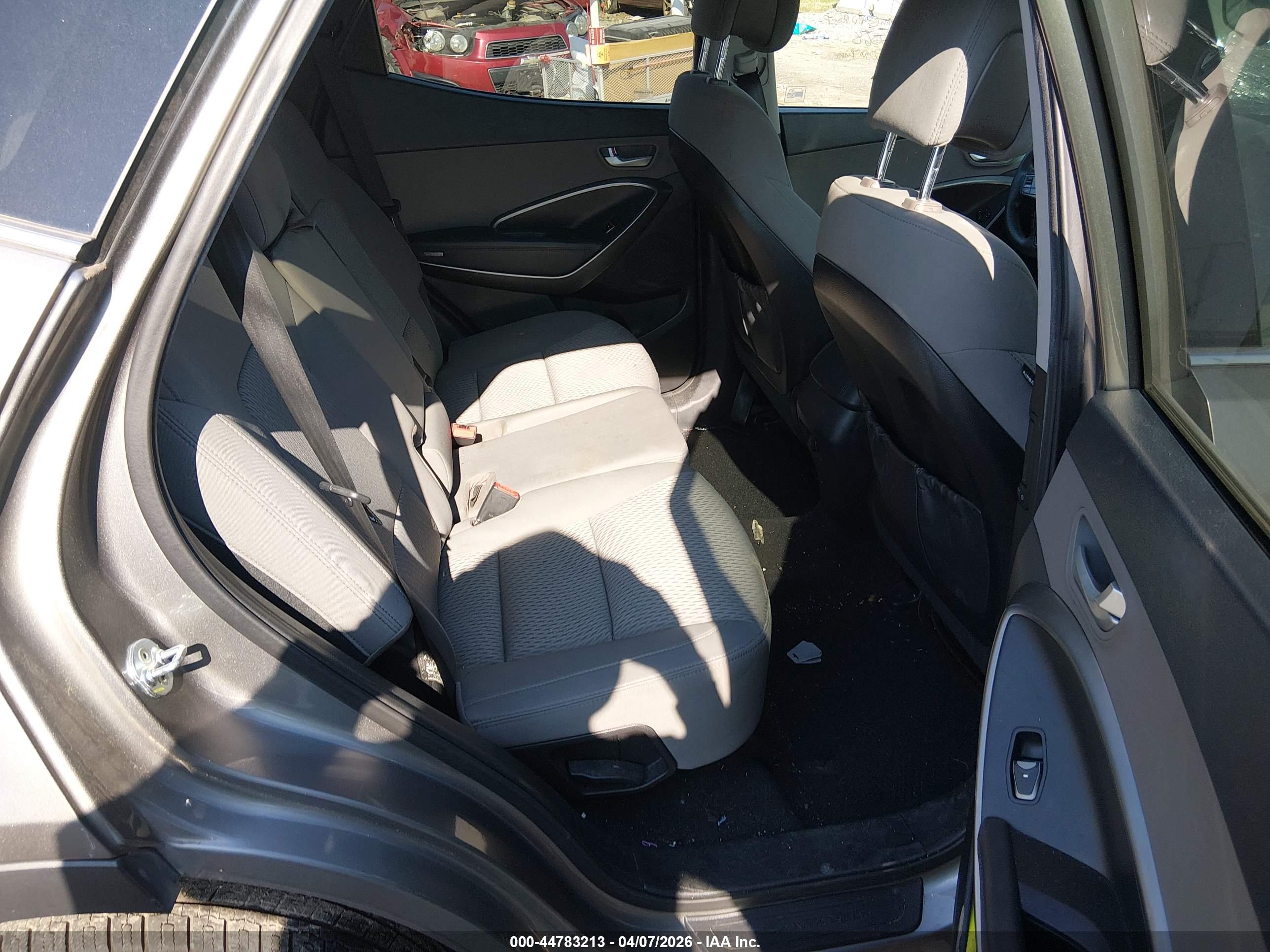 HYUNDAI SANTA image 8
