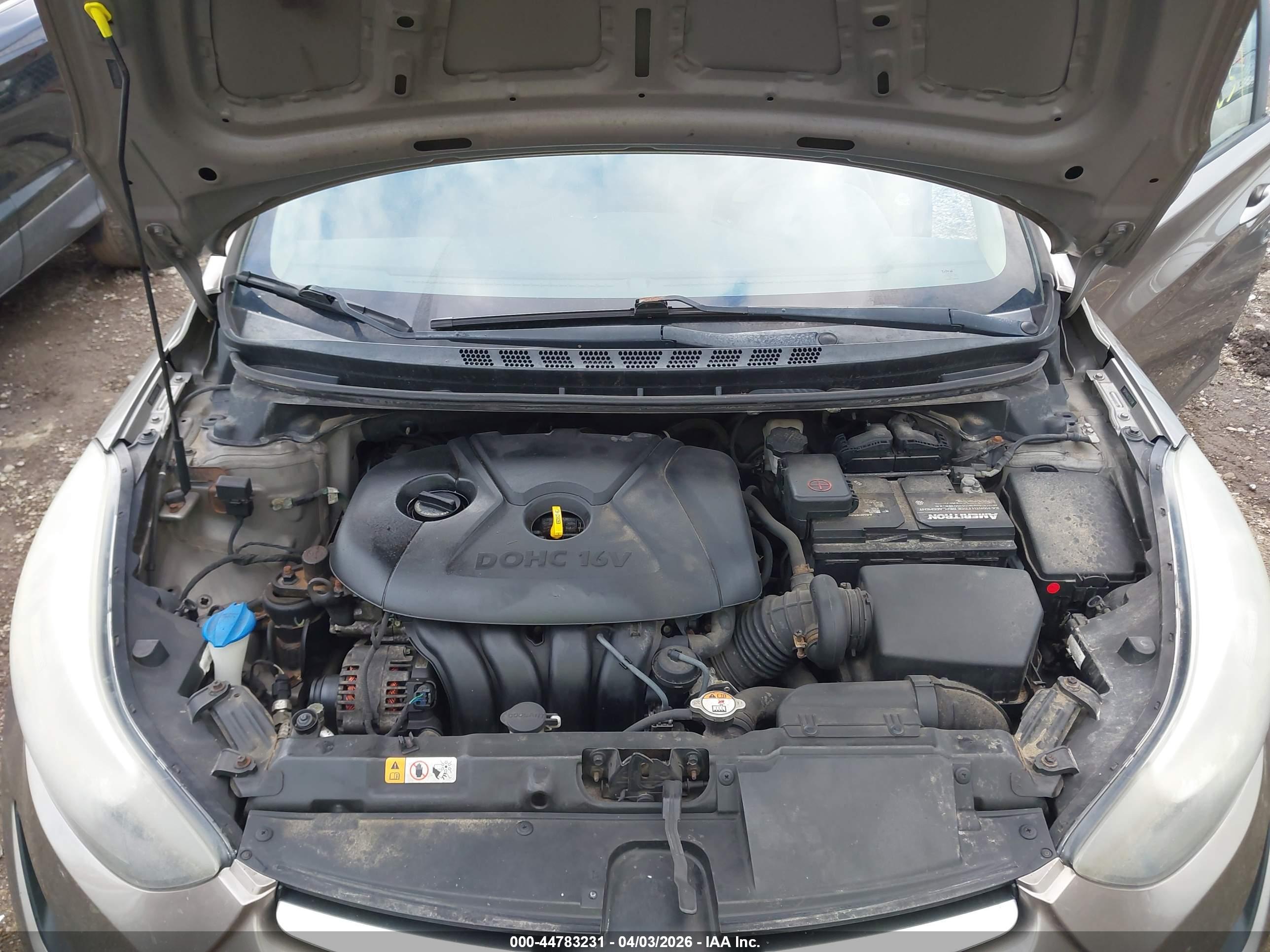 HYUNDAI ELANTRA image 10