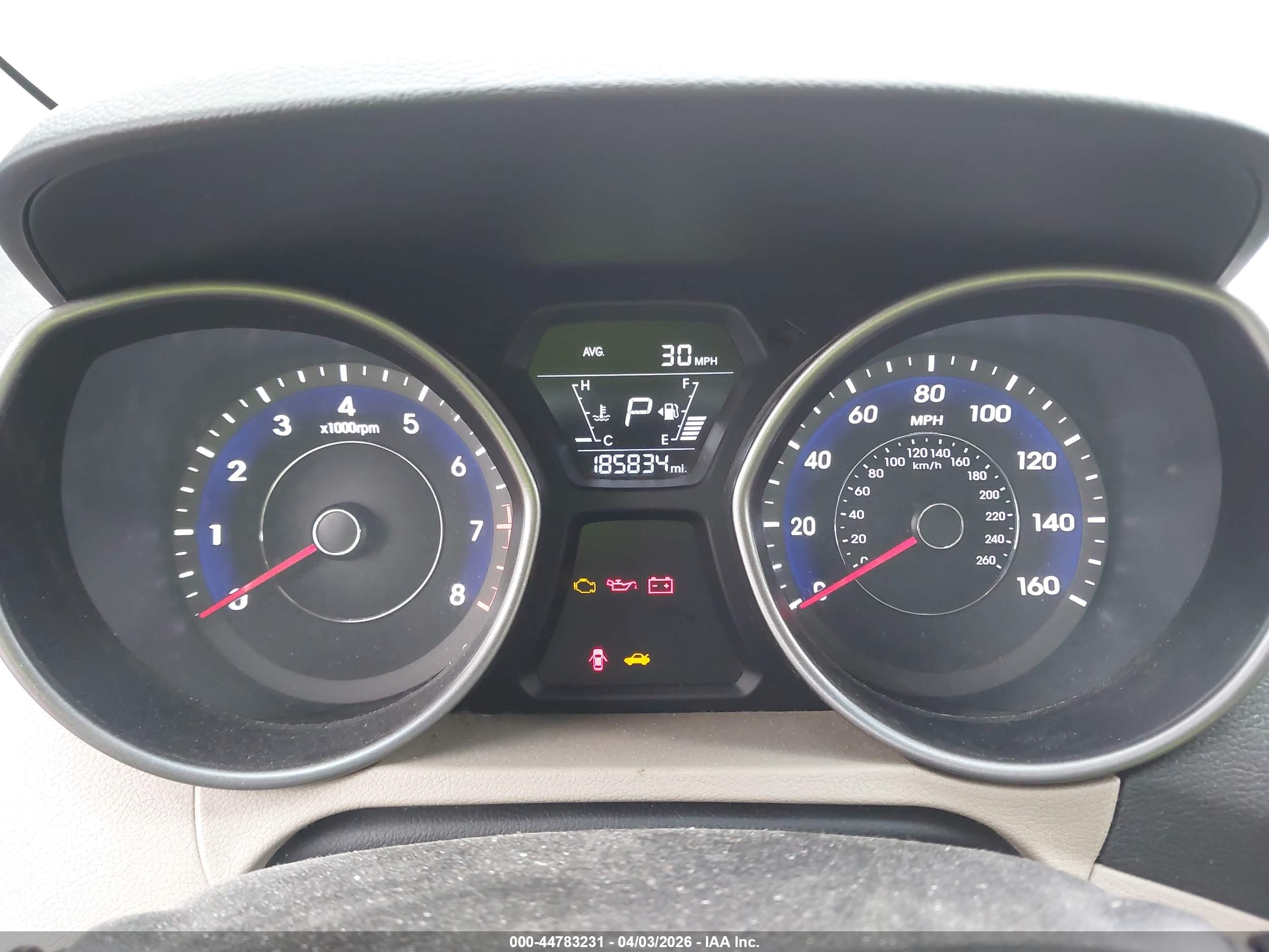 HYUNDAI ELANTRA image 7