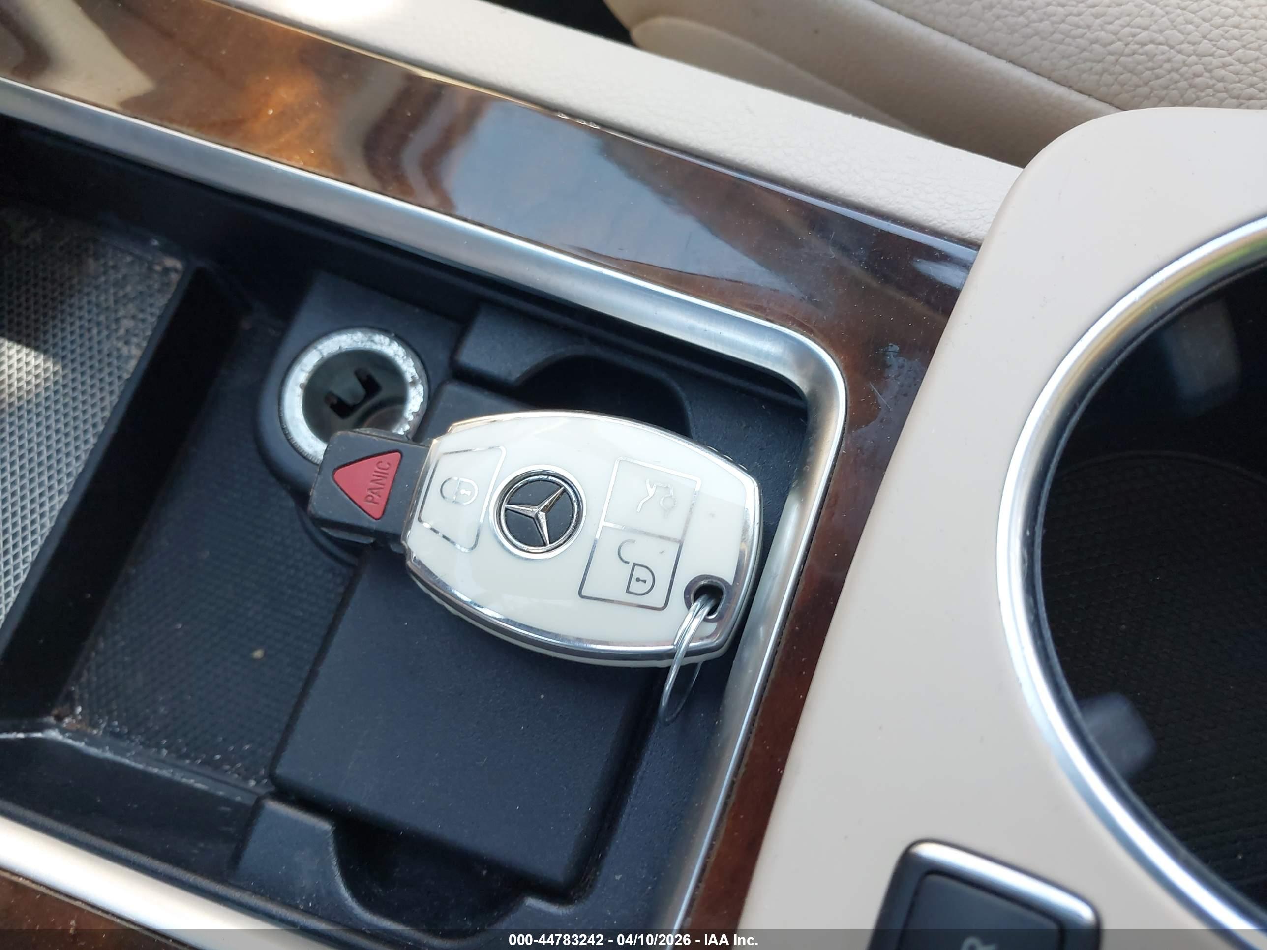 MERCEDES-BENZ GLK image 11