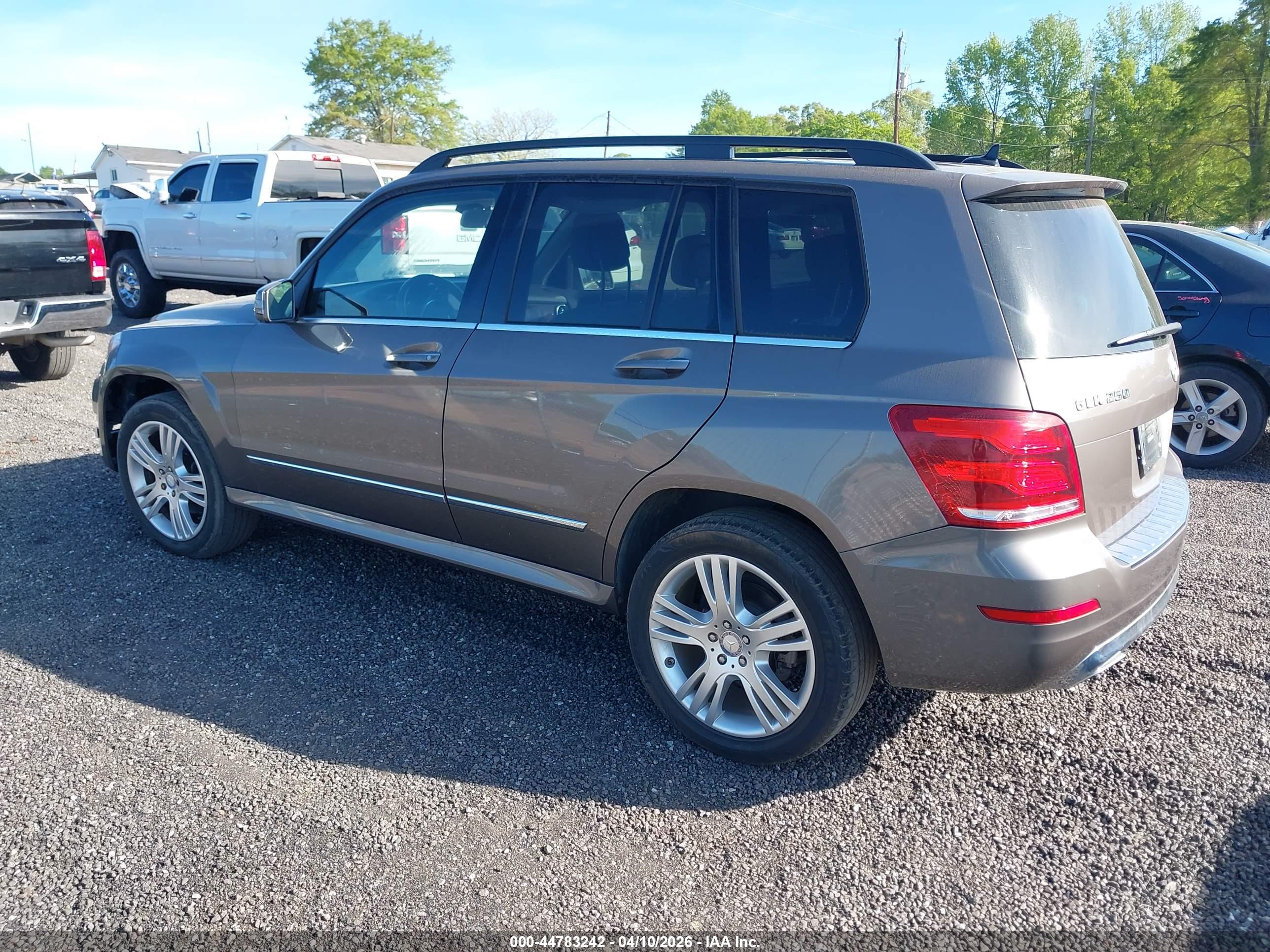 MERCEDES-BENZ GLK image 3