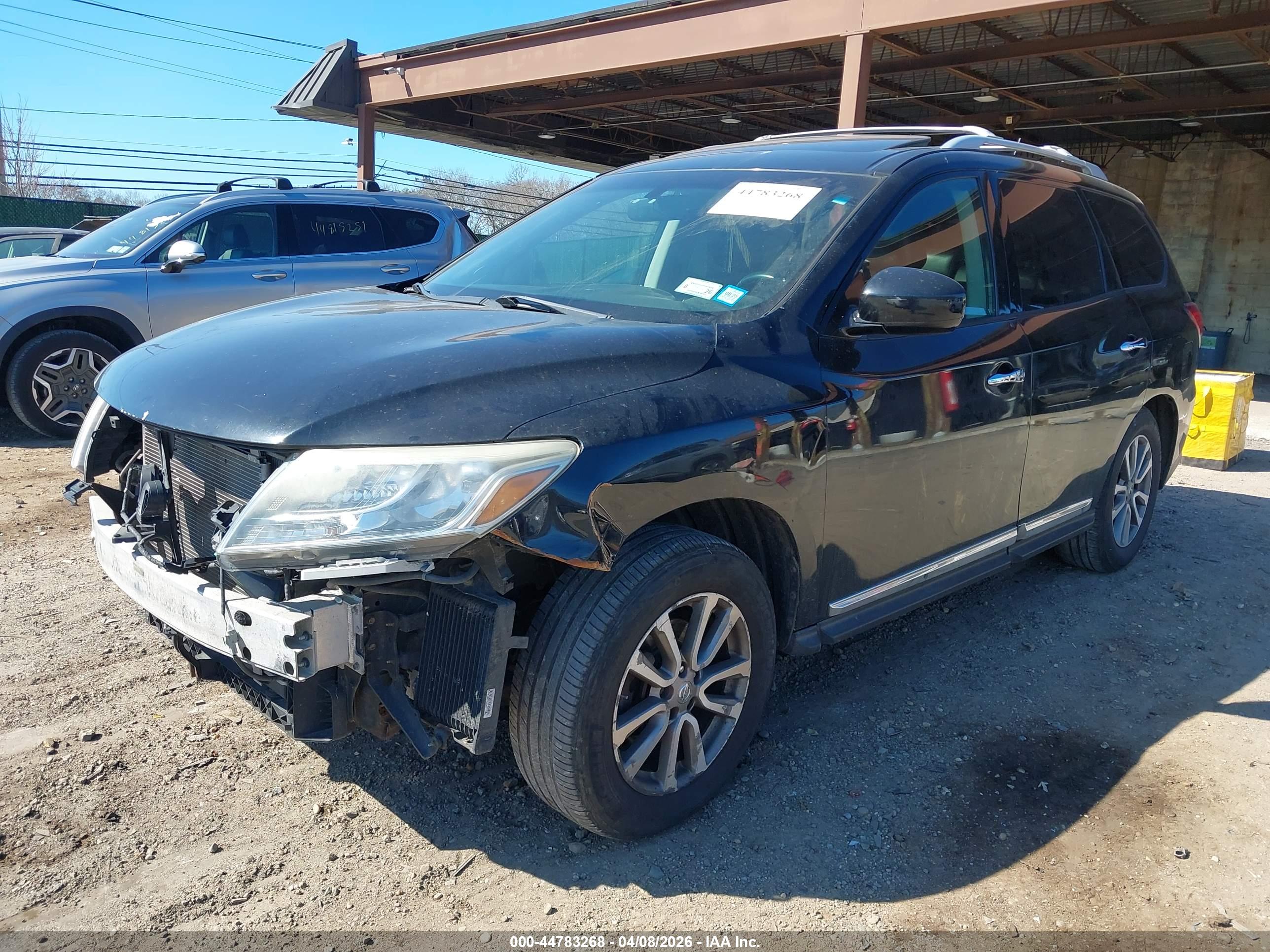 NISSAN PATHFINDER image 2
