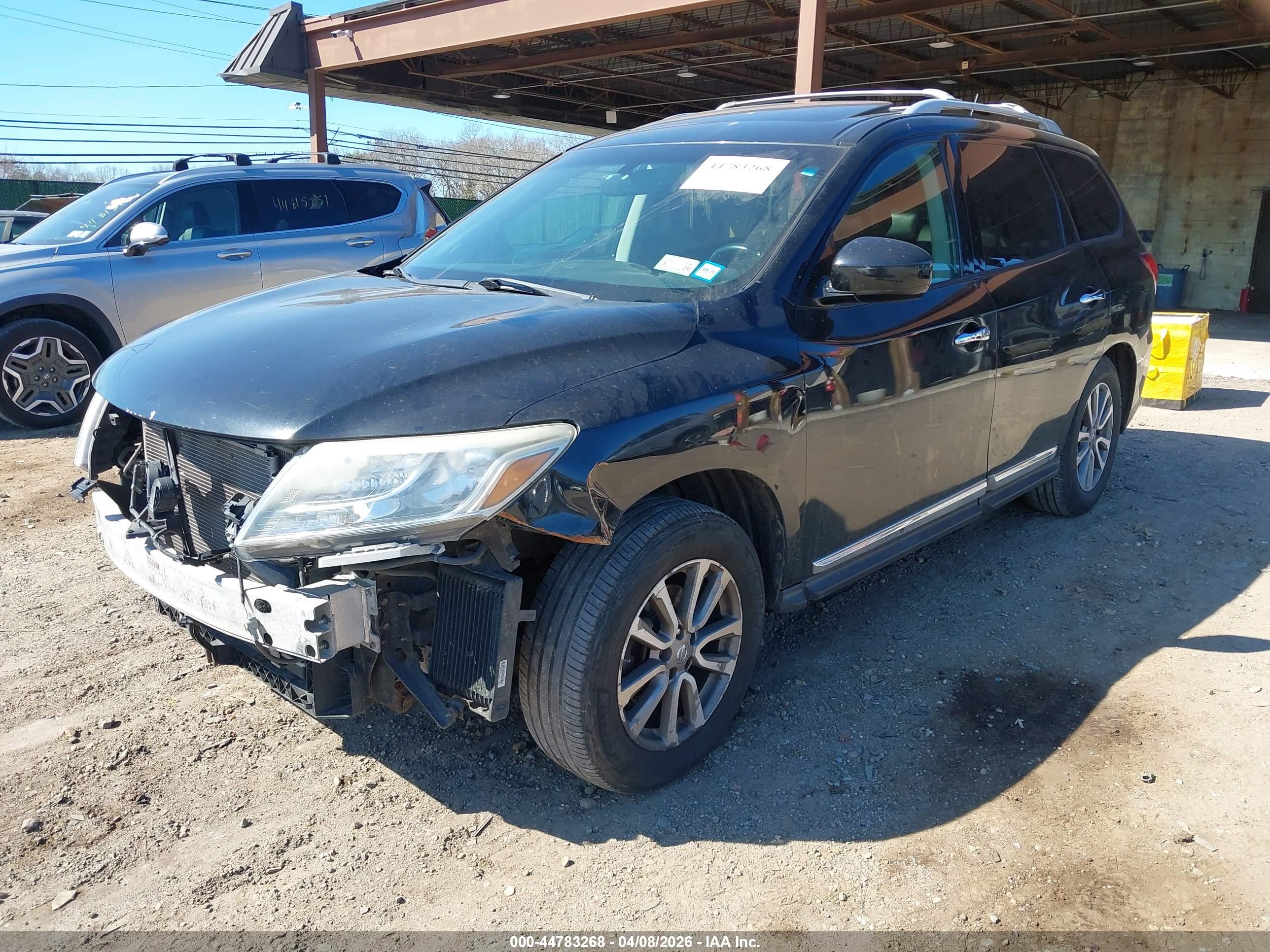NISSAN PATHFINDER image 6