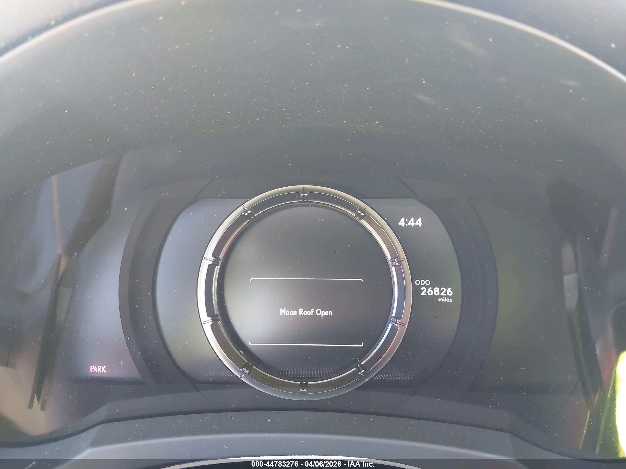 LEXUS IS image 7