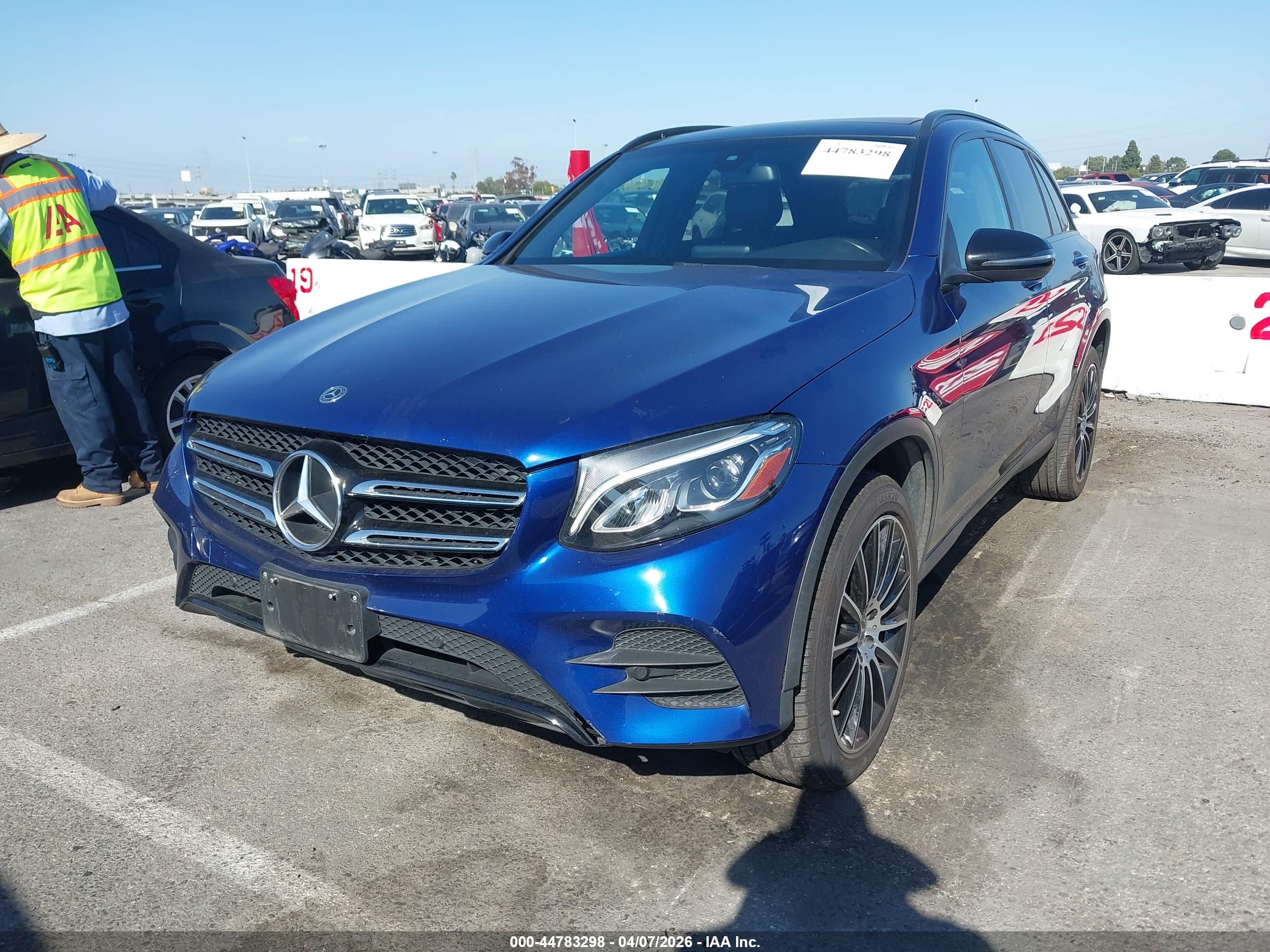 MERCEDES-BENZ GLC image 2
