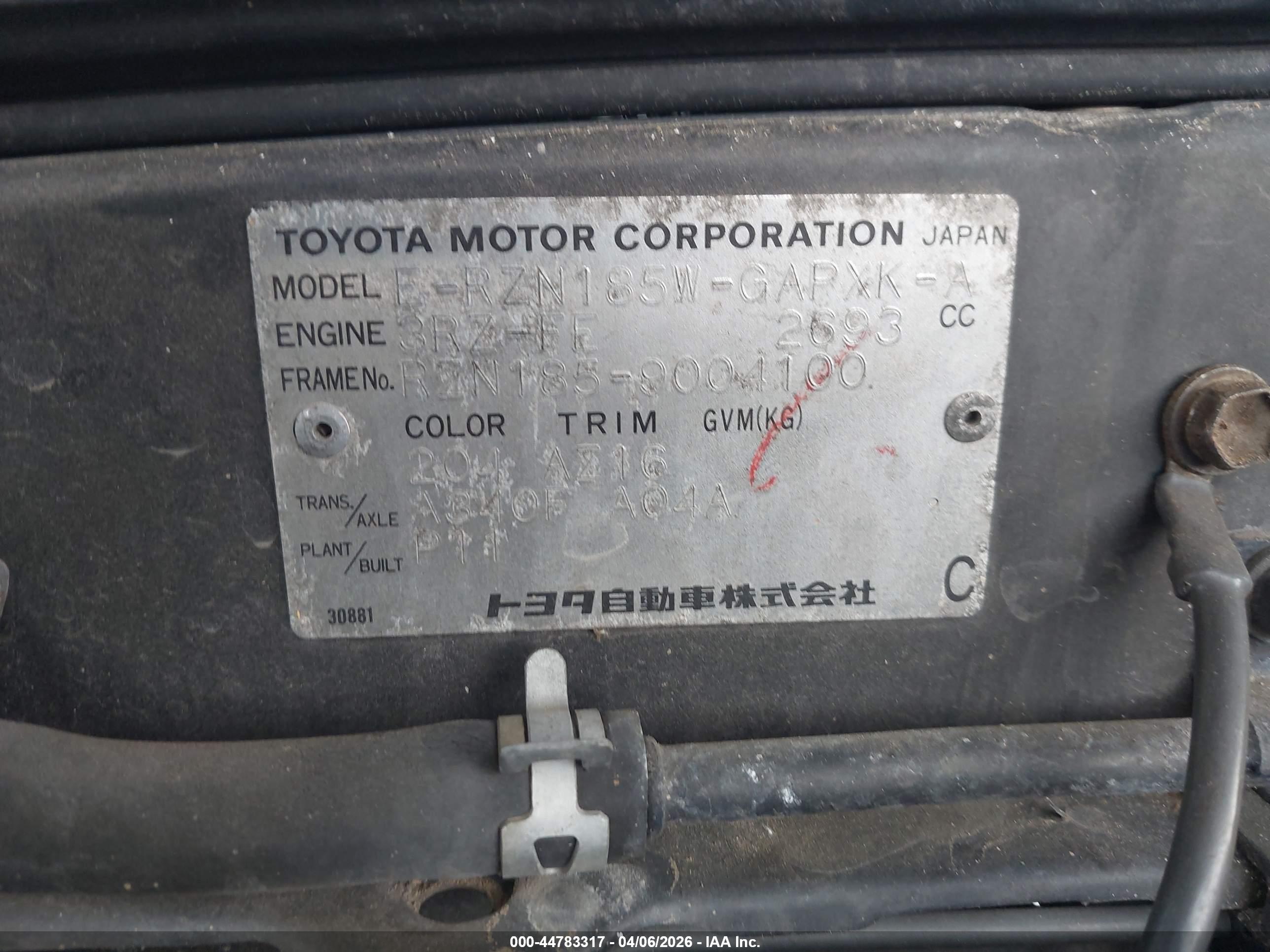 TOYOTA HILUX image 9