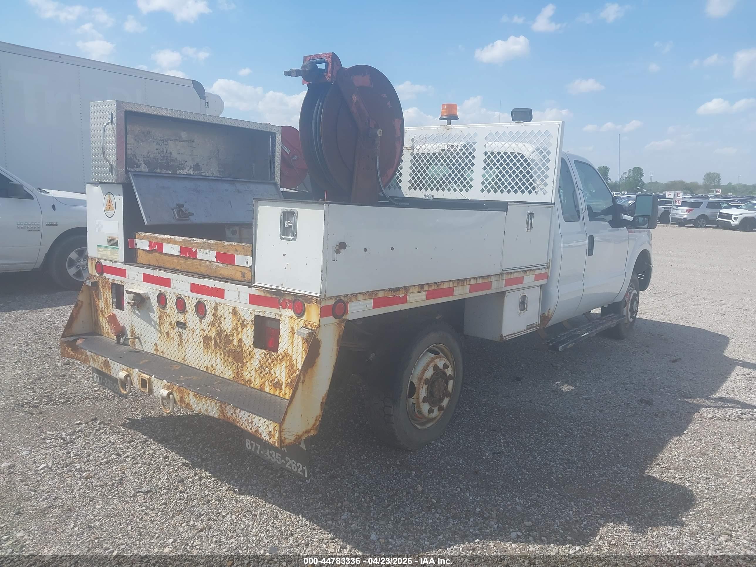 FORD F-350 image 4