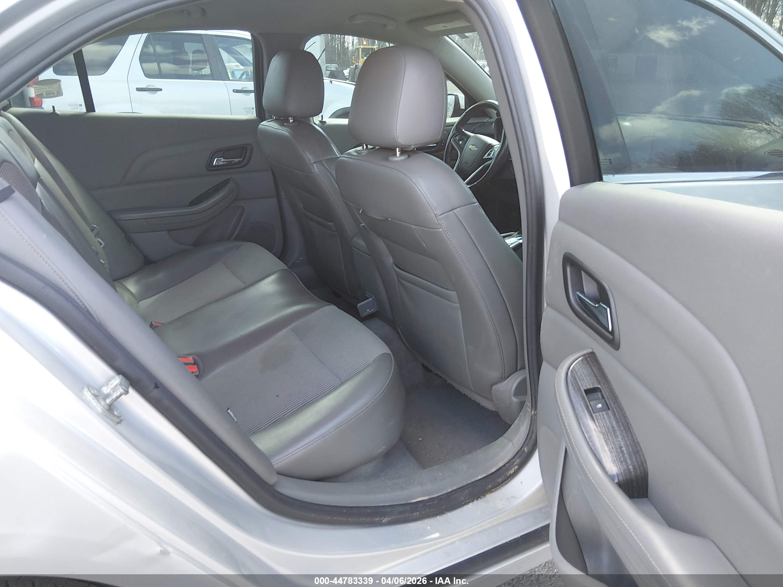 CHEVROLET MALIBU image 8