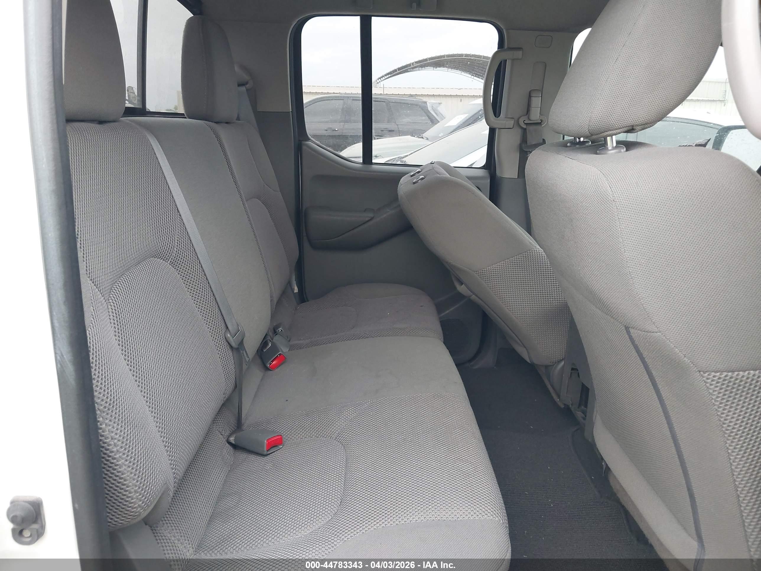 NISSAN FRONTIER image 8