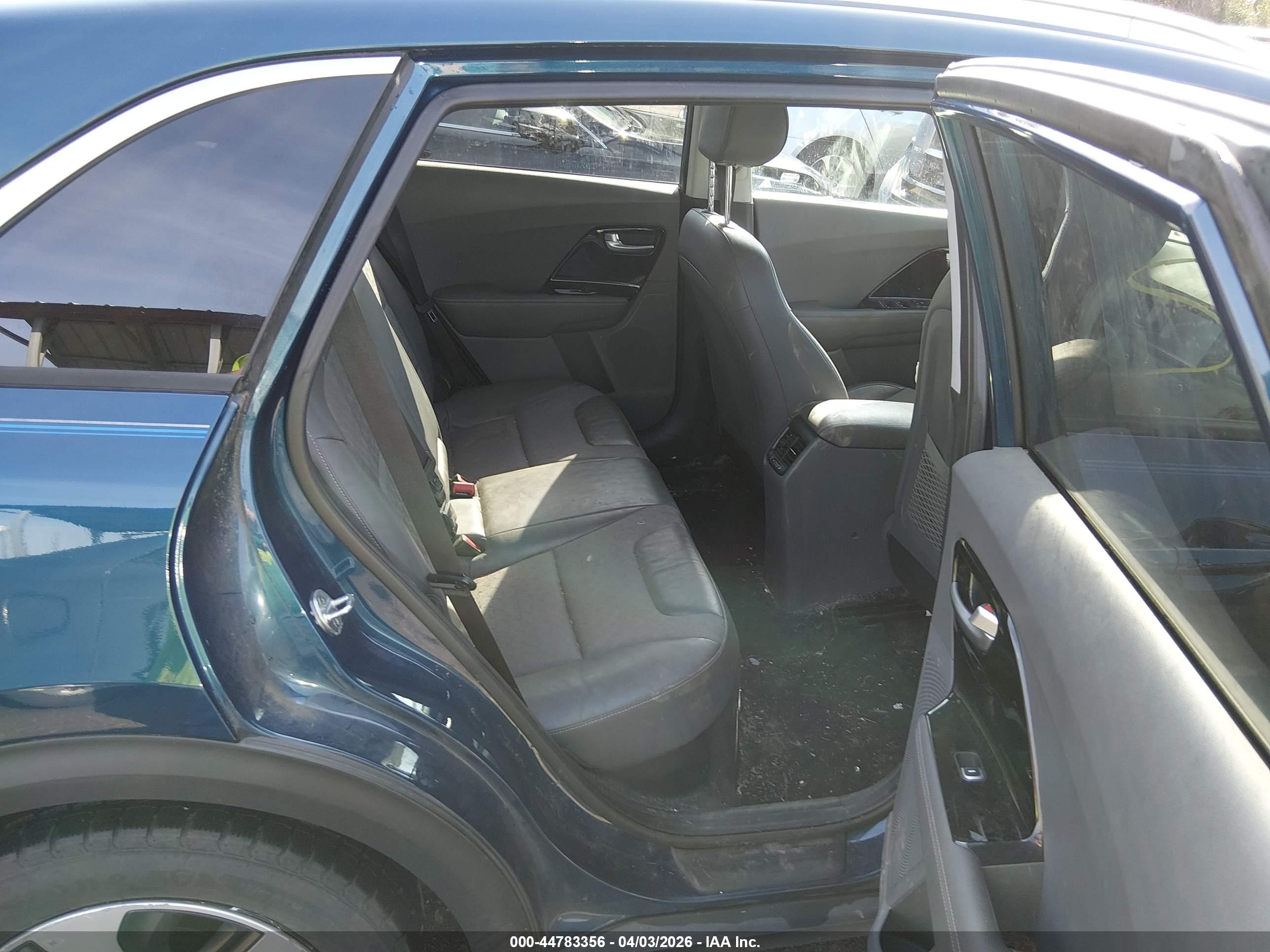 KIA NIRO image 8