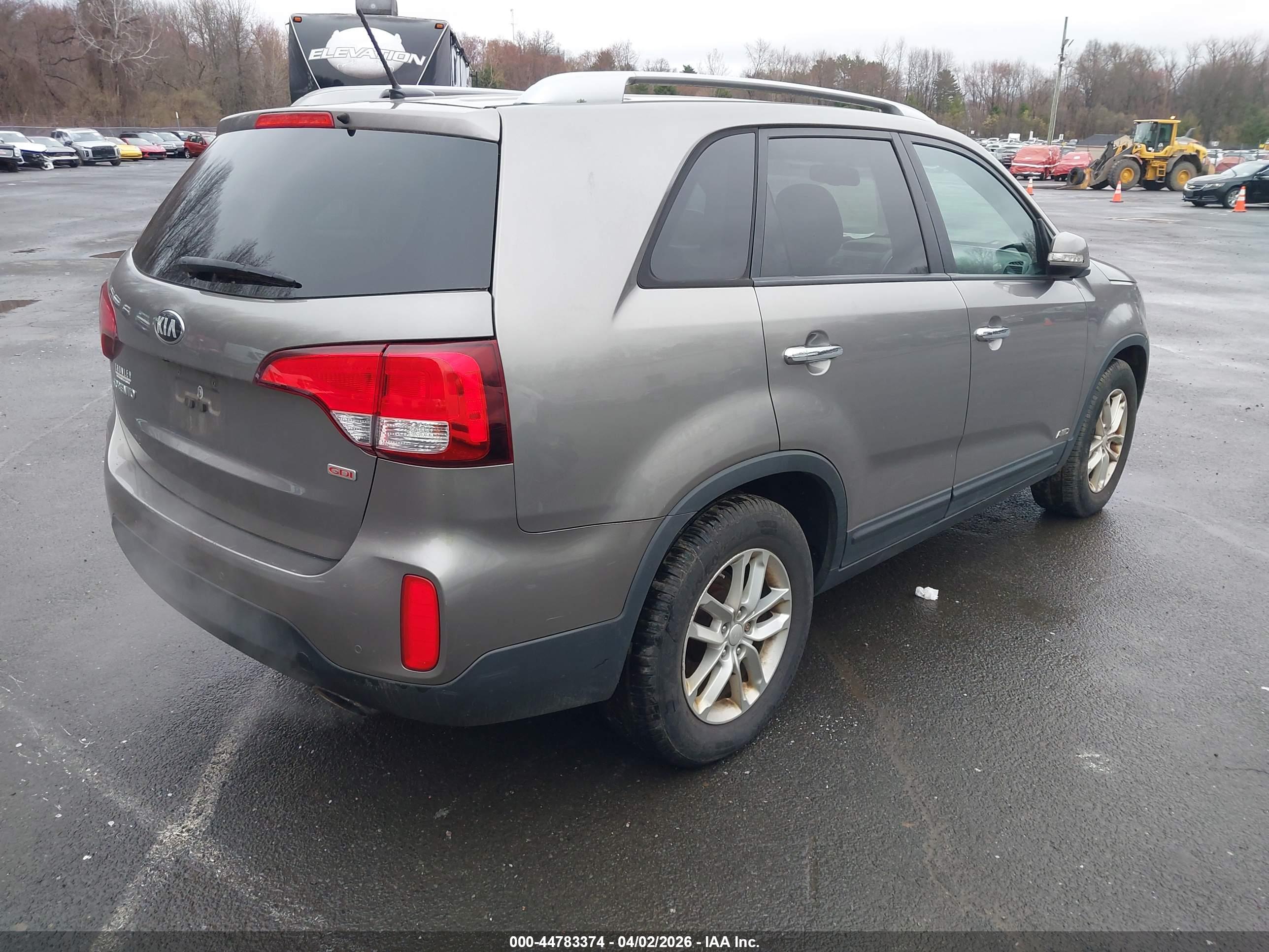 KIA SORENTO image 4