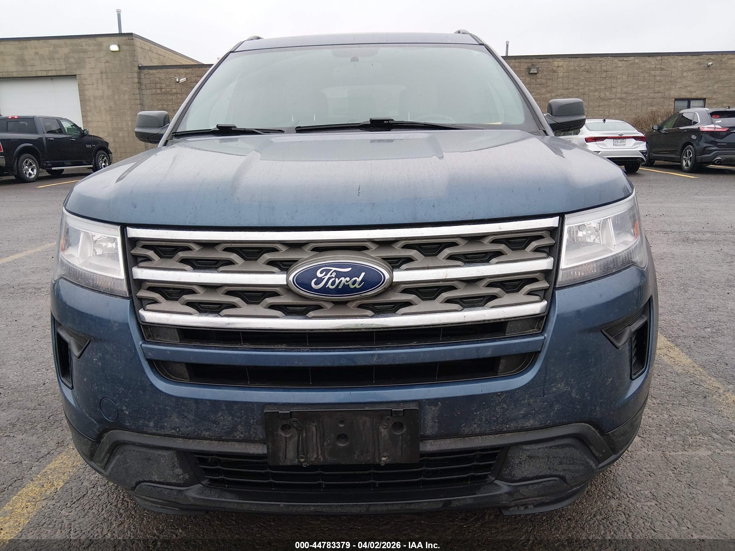 FORD EXPLORER image 6