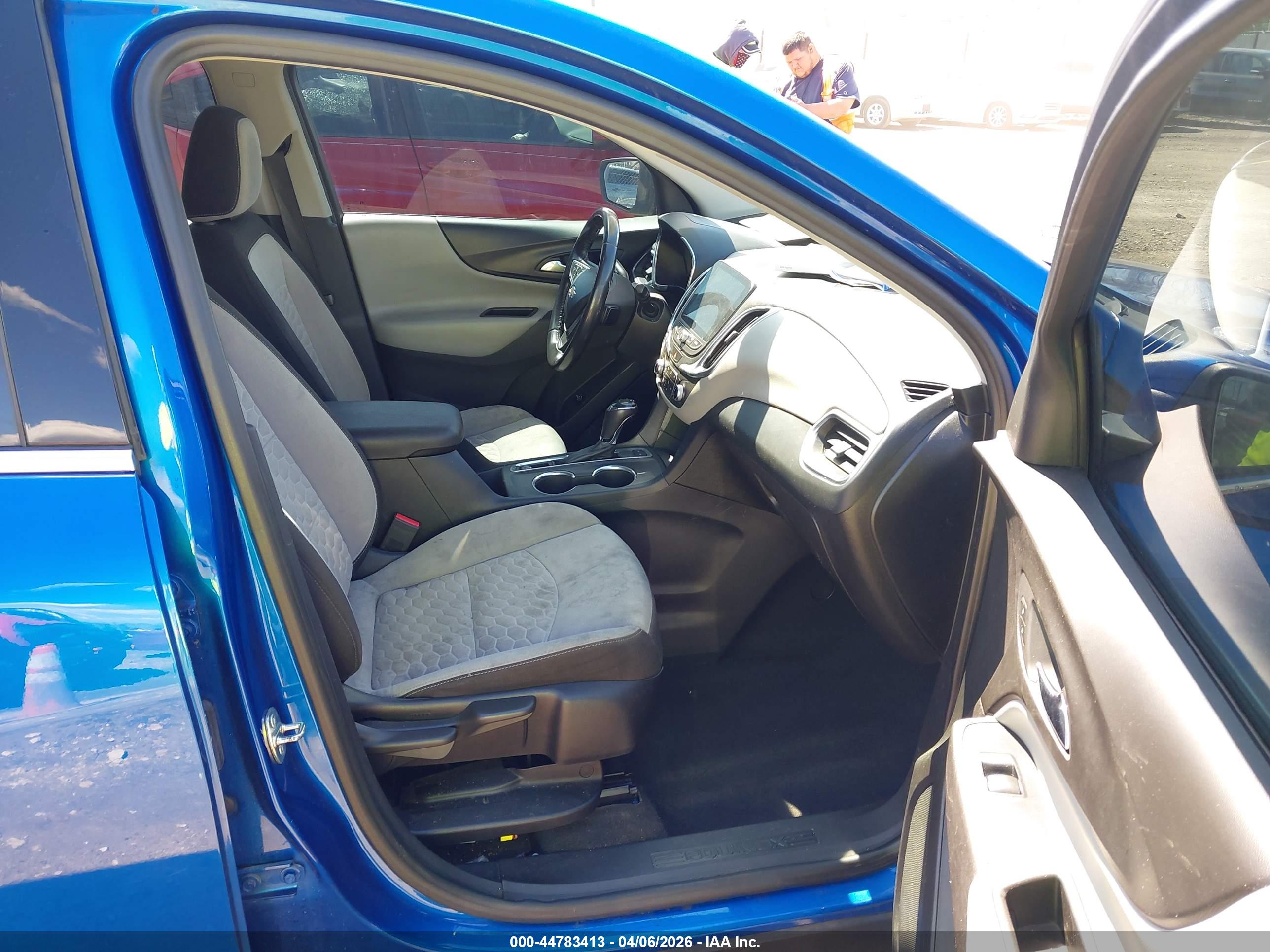 CHEVROLET EQUINOX image 5