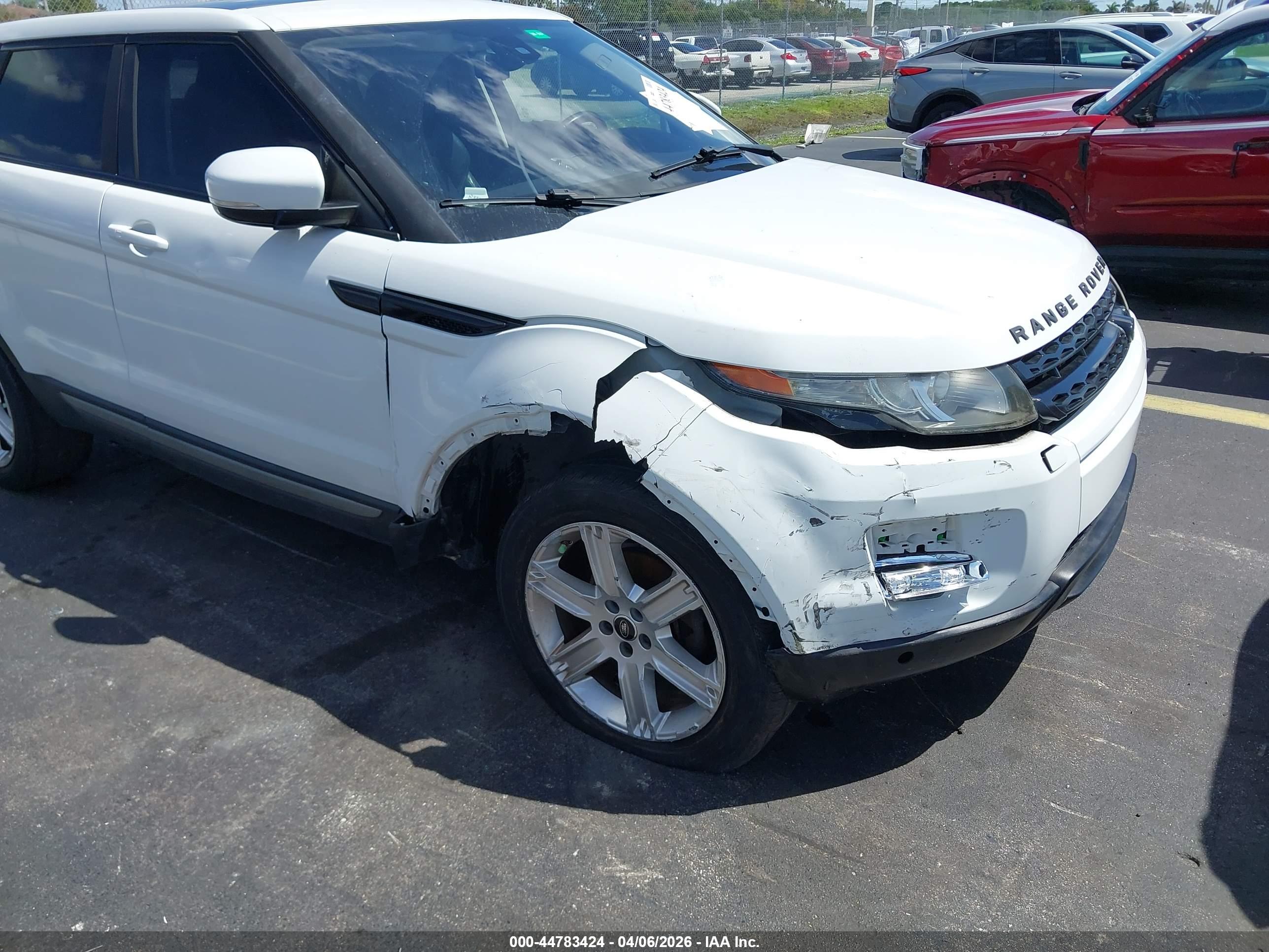 LAND ROVER image 6
