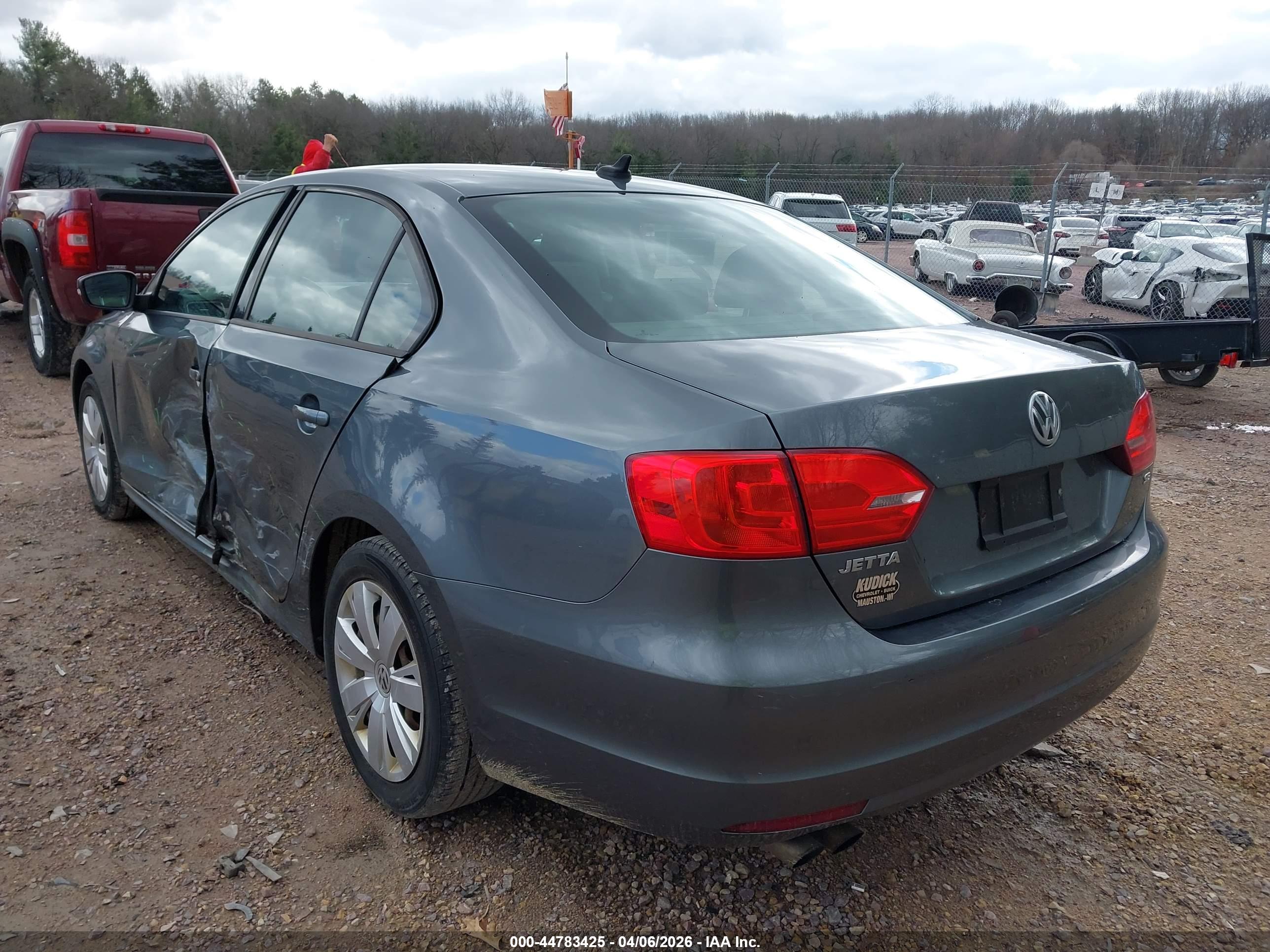 VOLKSWAGEN JETTA image 3