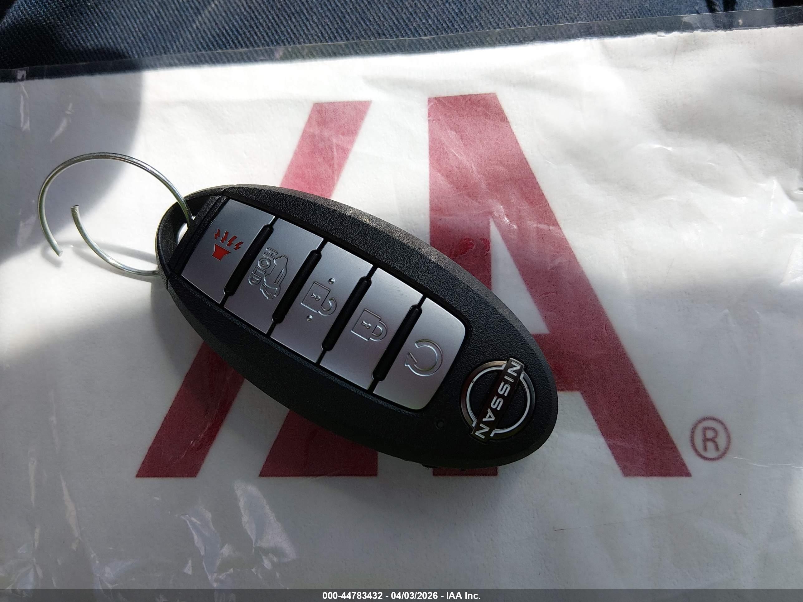 NISSAN ROGUE image 11