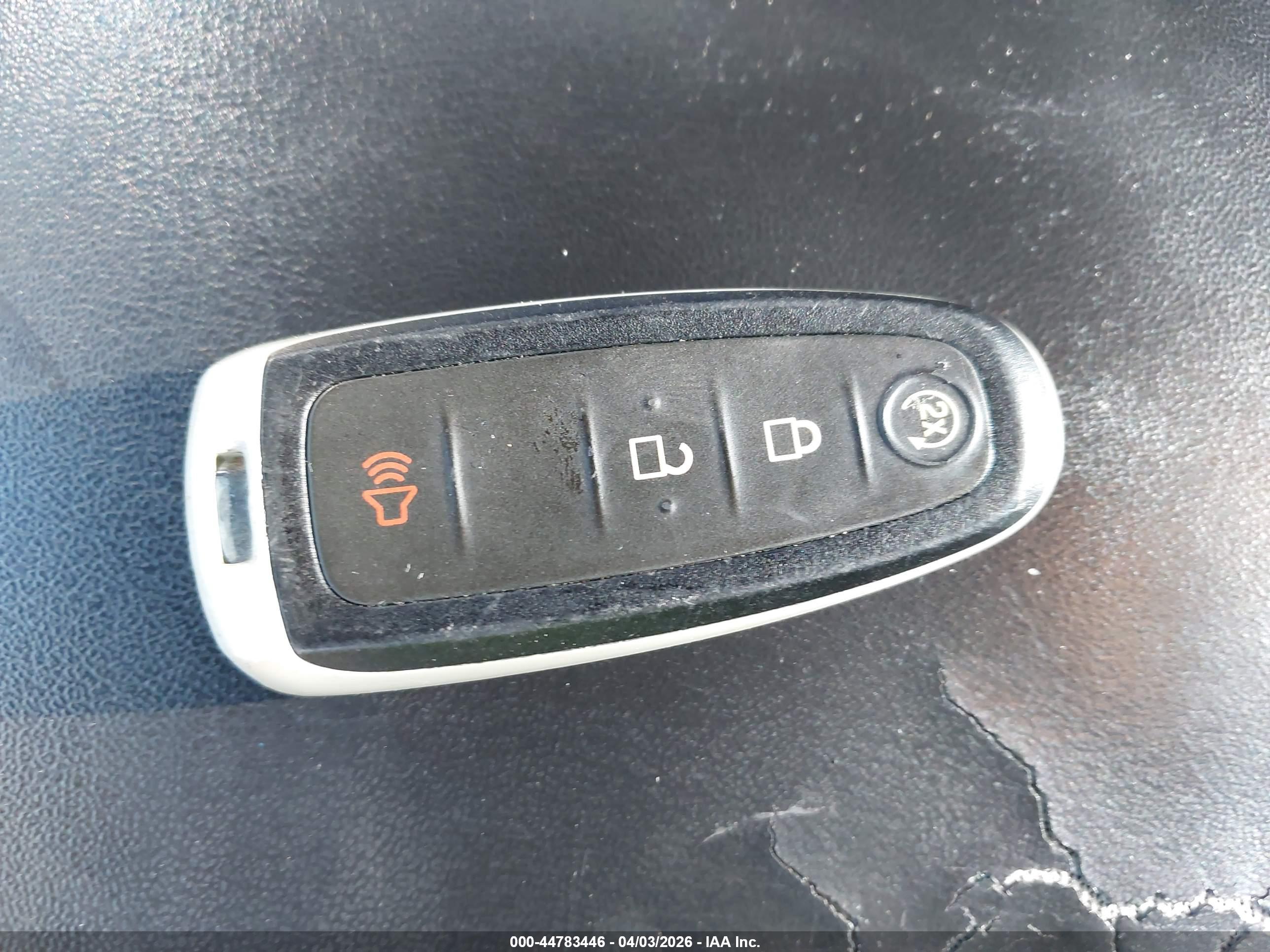 FORD TAURUS image 11