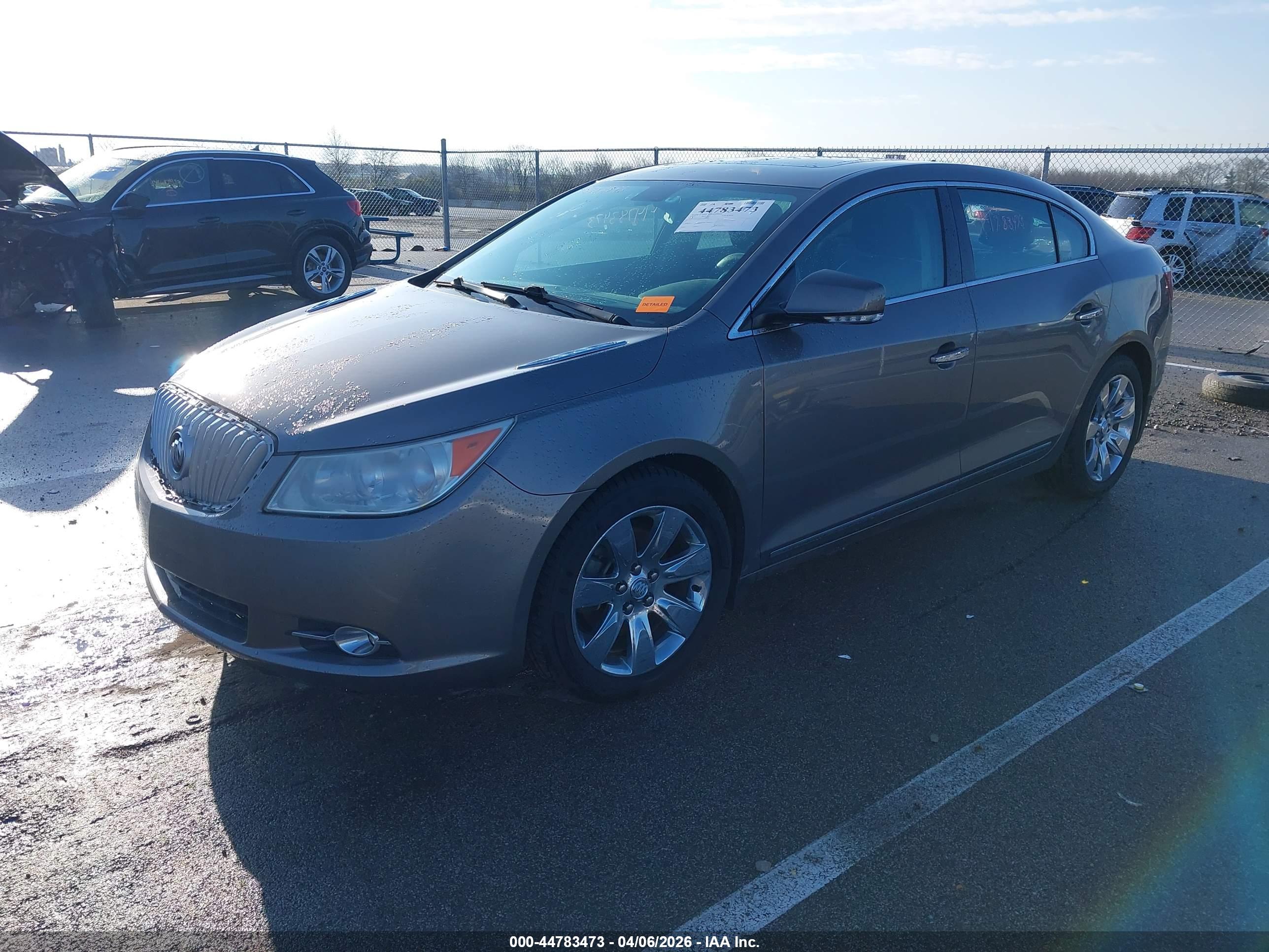 BUICK LACROSSE image 2