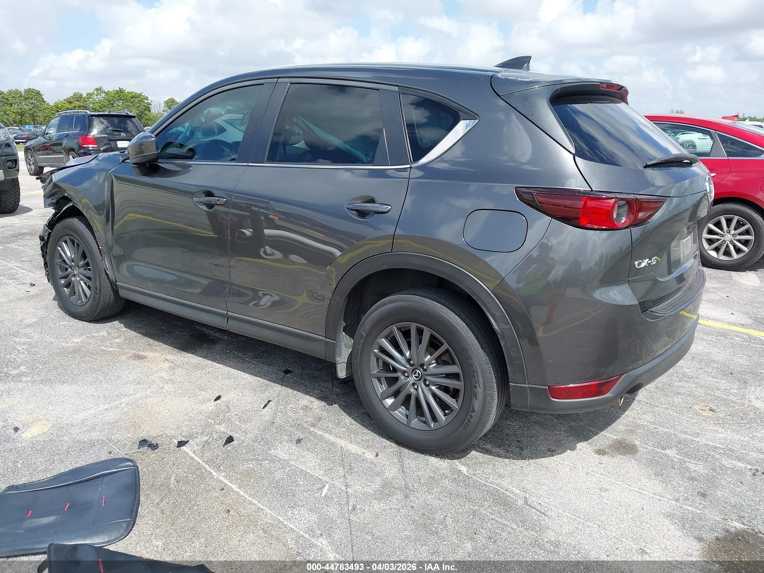 MAZDA CX-5 image 3
